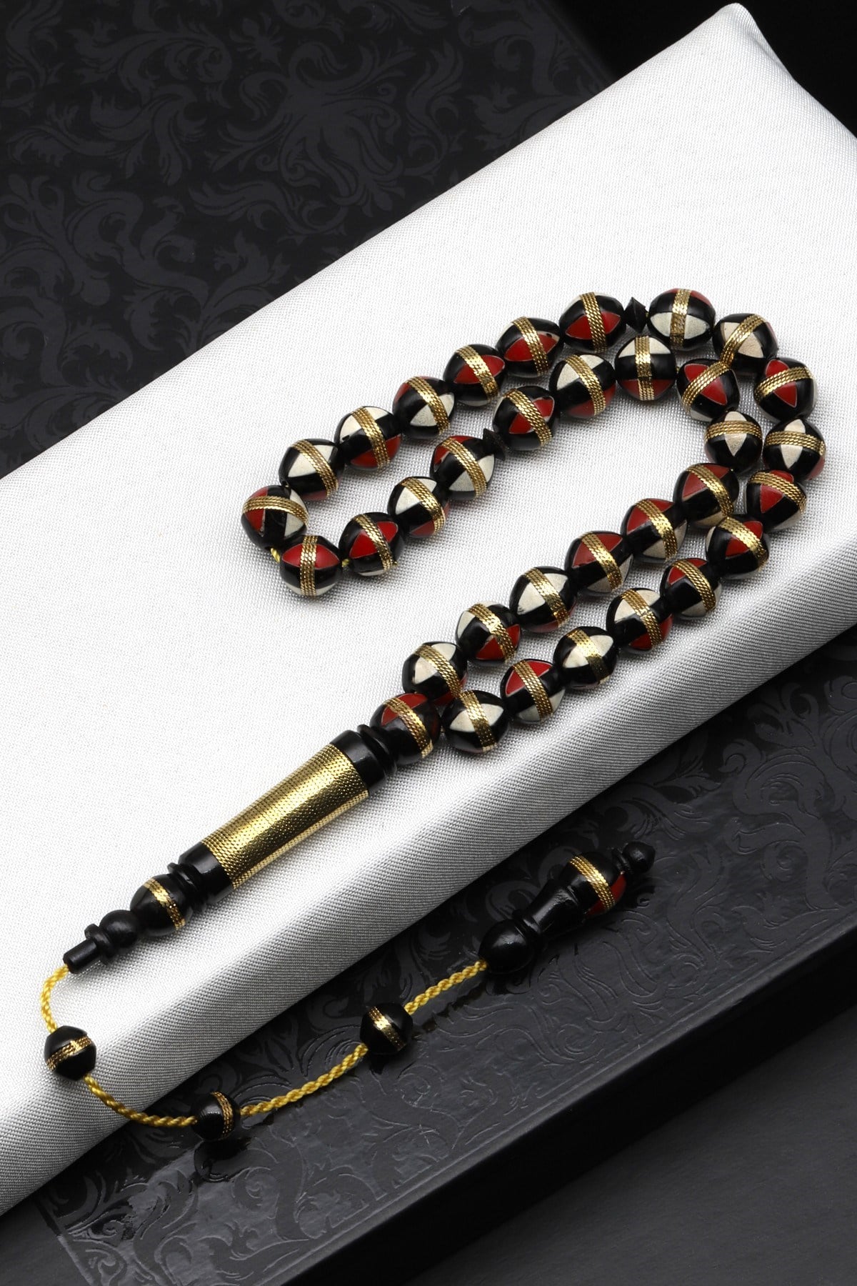 İşlemeli Kuka Tesbih 8 mm Küre Kesim - T-1601