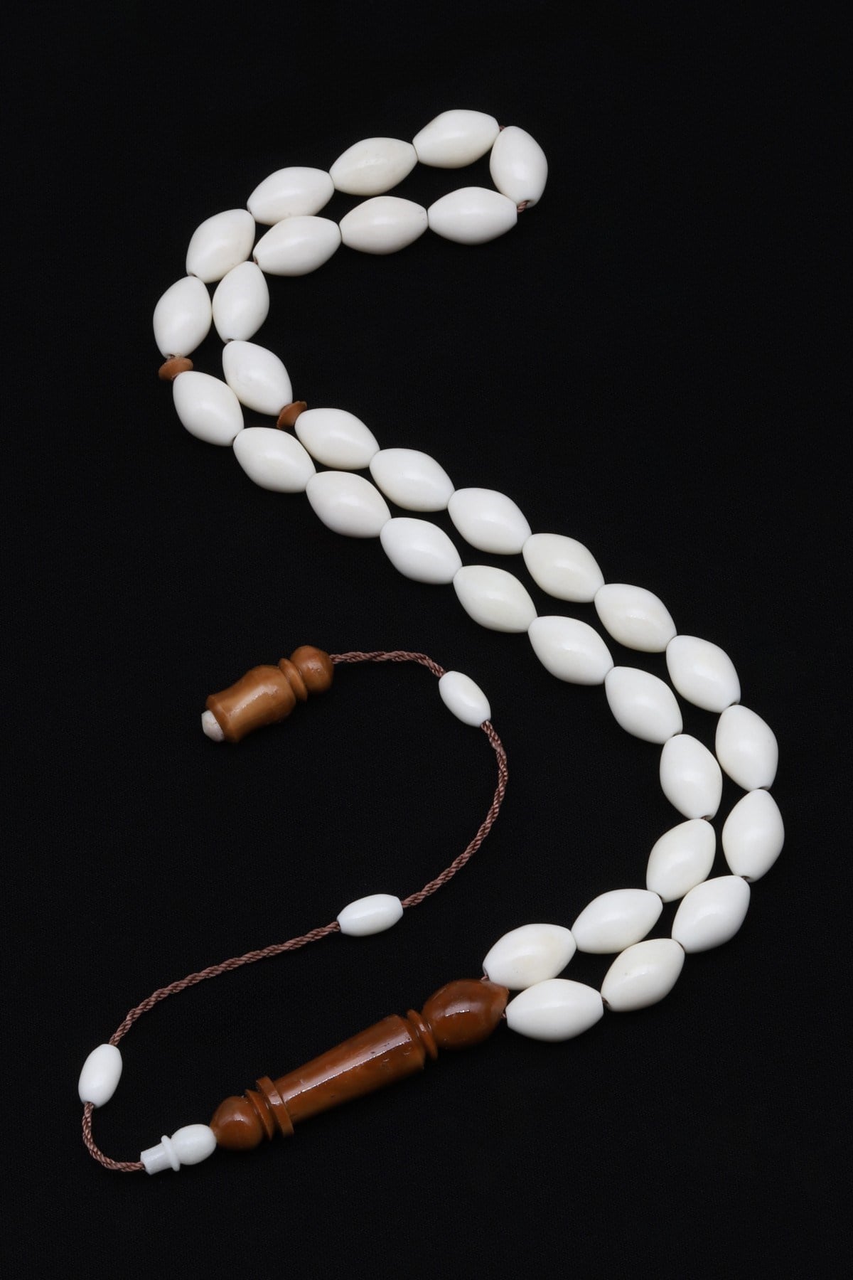 Kemik Tesbih 8 x 12 mm Arpa Kesim T-1888