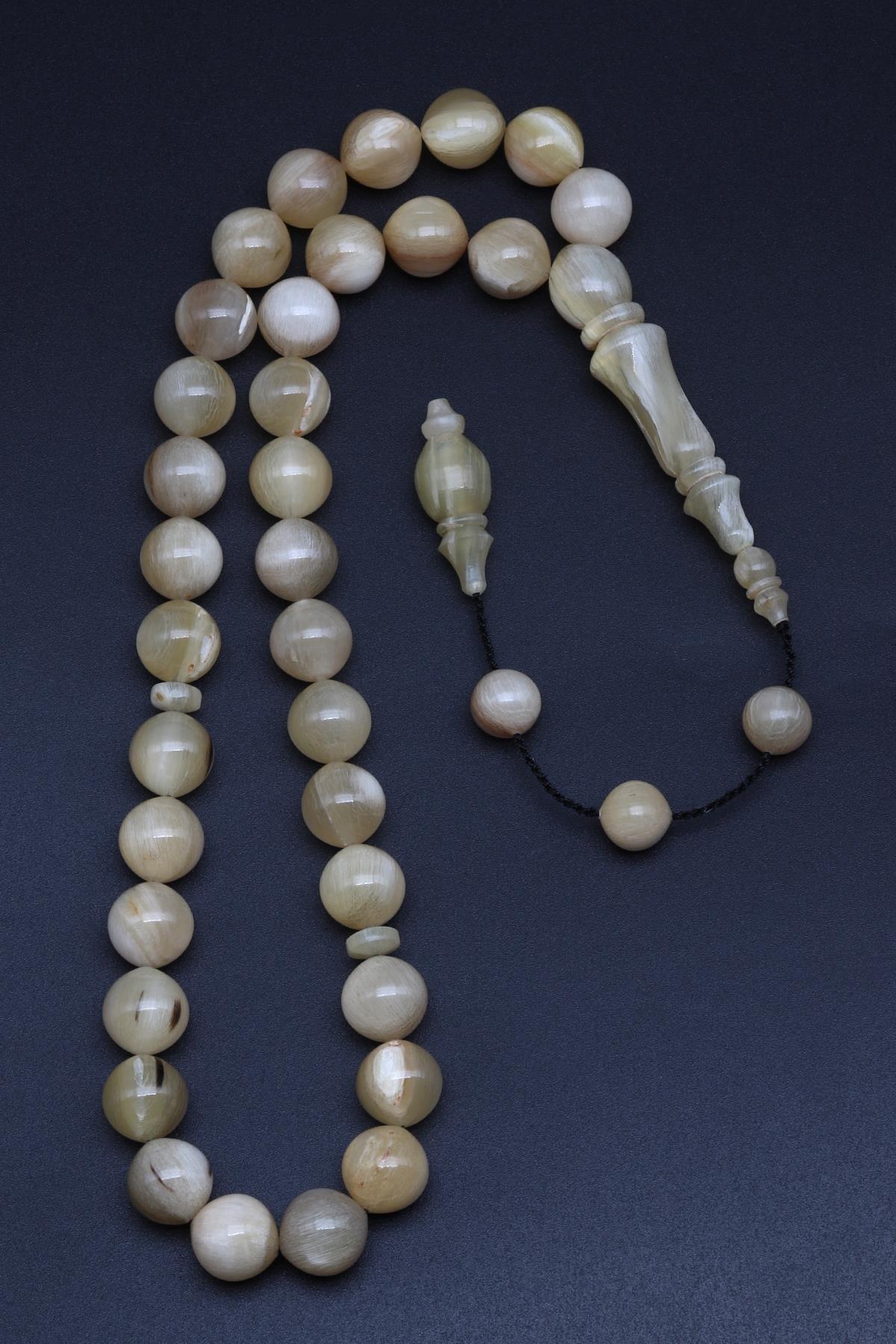 Usta İşçilikli Koç Boynuzu Tesbih 12 mm Küre Kesim