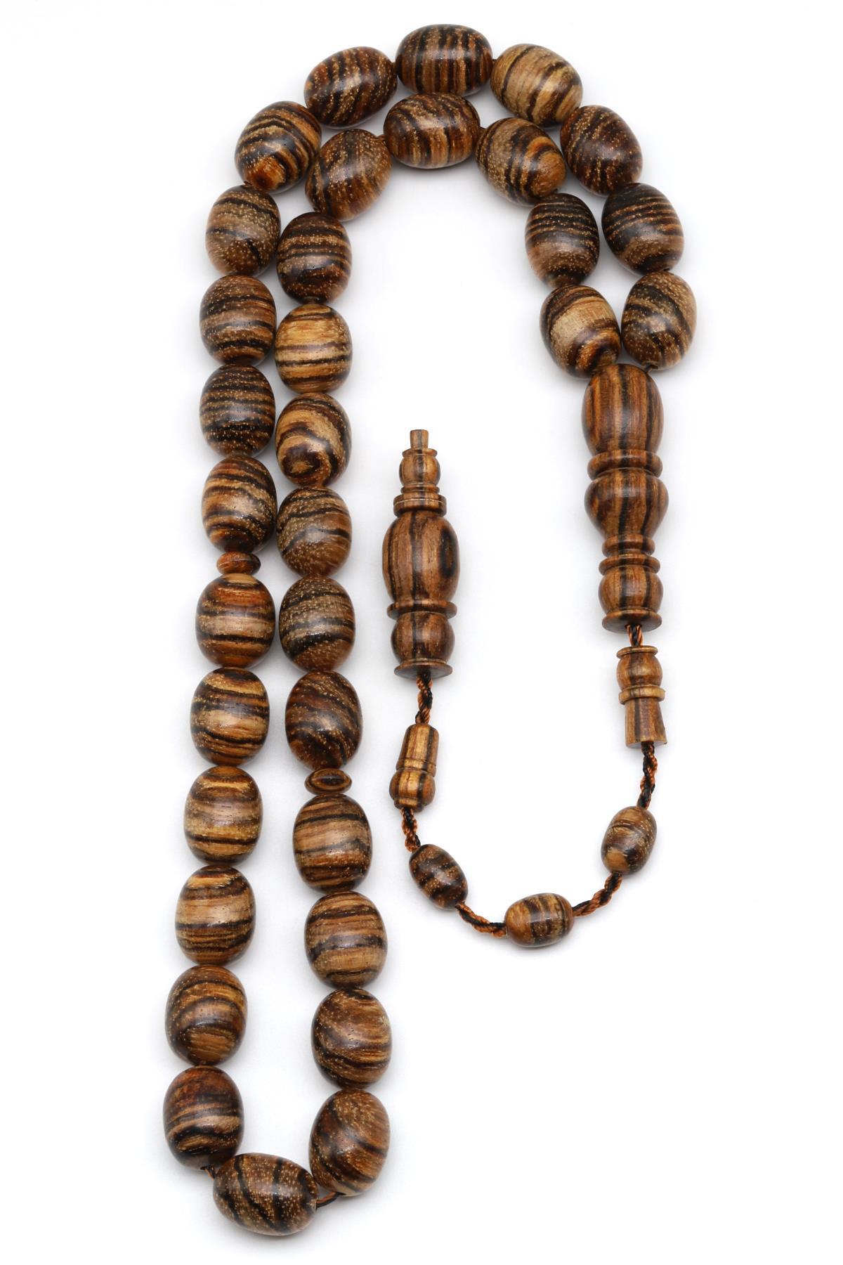 Usta İşçilikli Öd Ağacı Tesbih 10 x 13 mm Badem Kesim