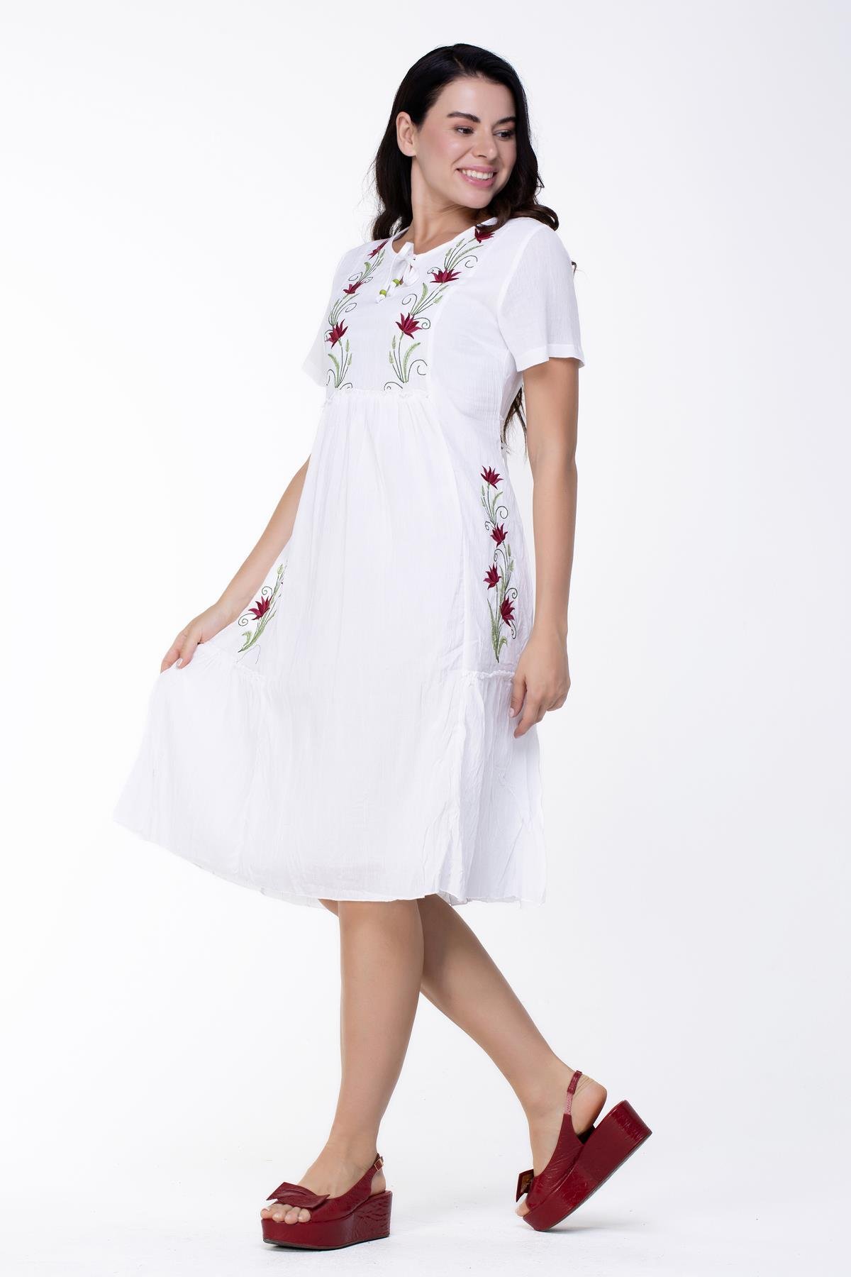 Kısa Kol Şile Bezi Lalezar Nakışlı Midi Boy Elbise Beyaz Byz