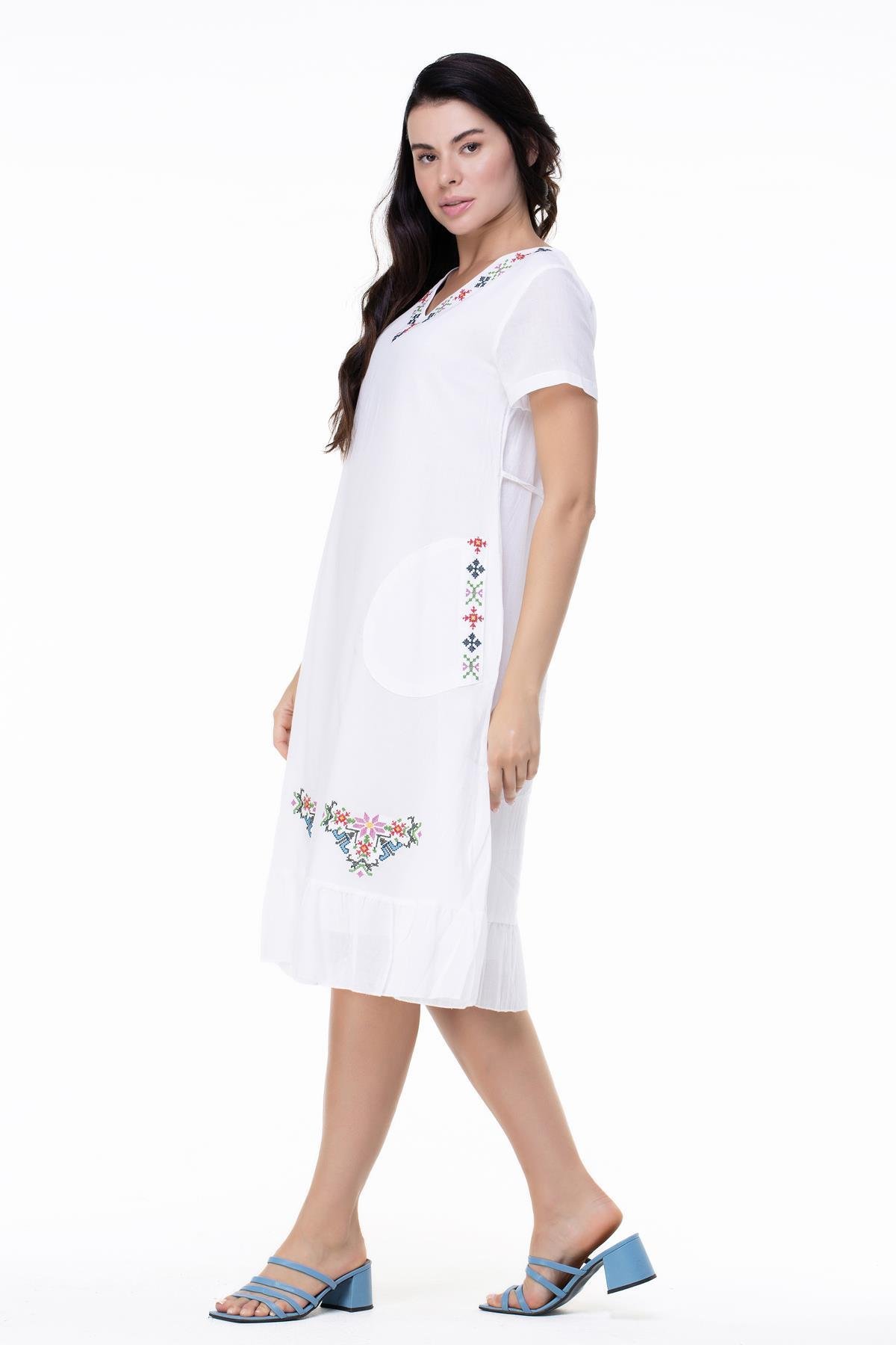 Kısa Kol Şile Bezi Mehtap Midi Boy Nakış Detaylı Elbise Beyaz Byz