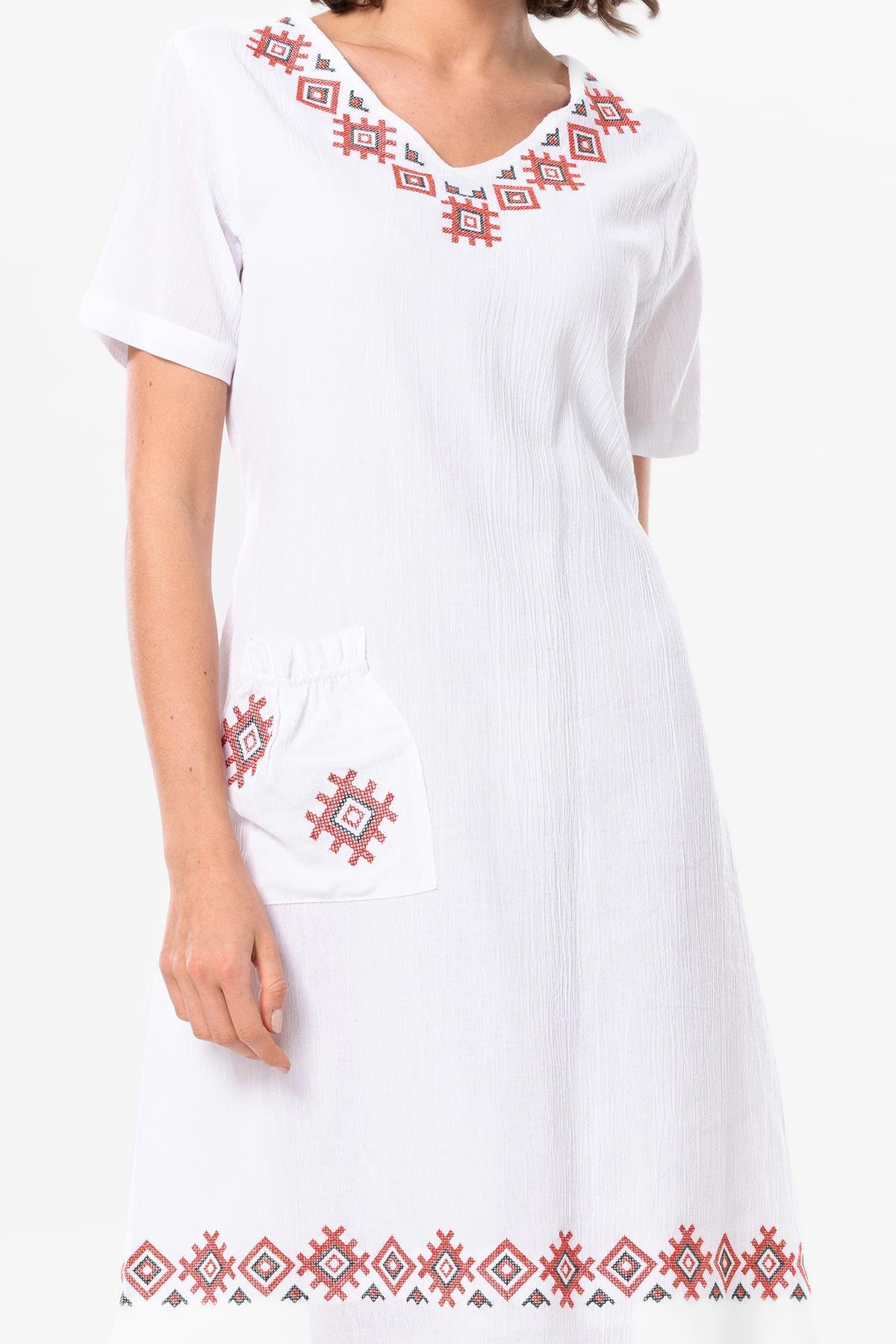 Kolsuz Şile Bezi Kruvaze Yaka Nakışlı Tülin Midi Boy Yazlık Otantik Elbise Beyaz Byz