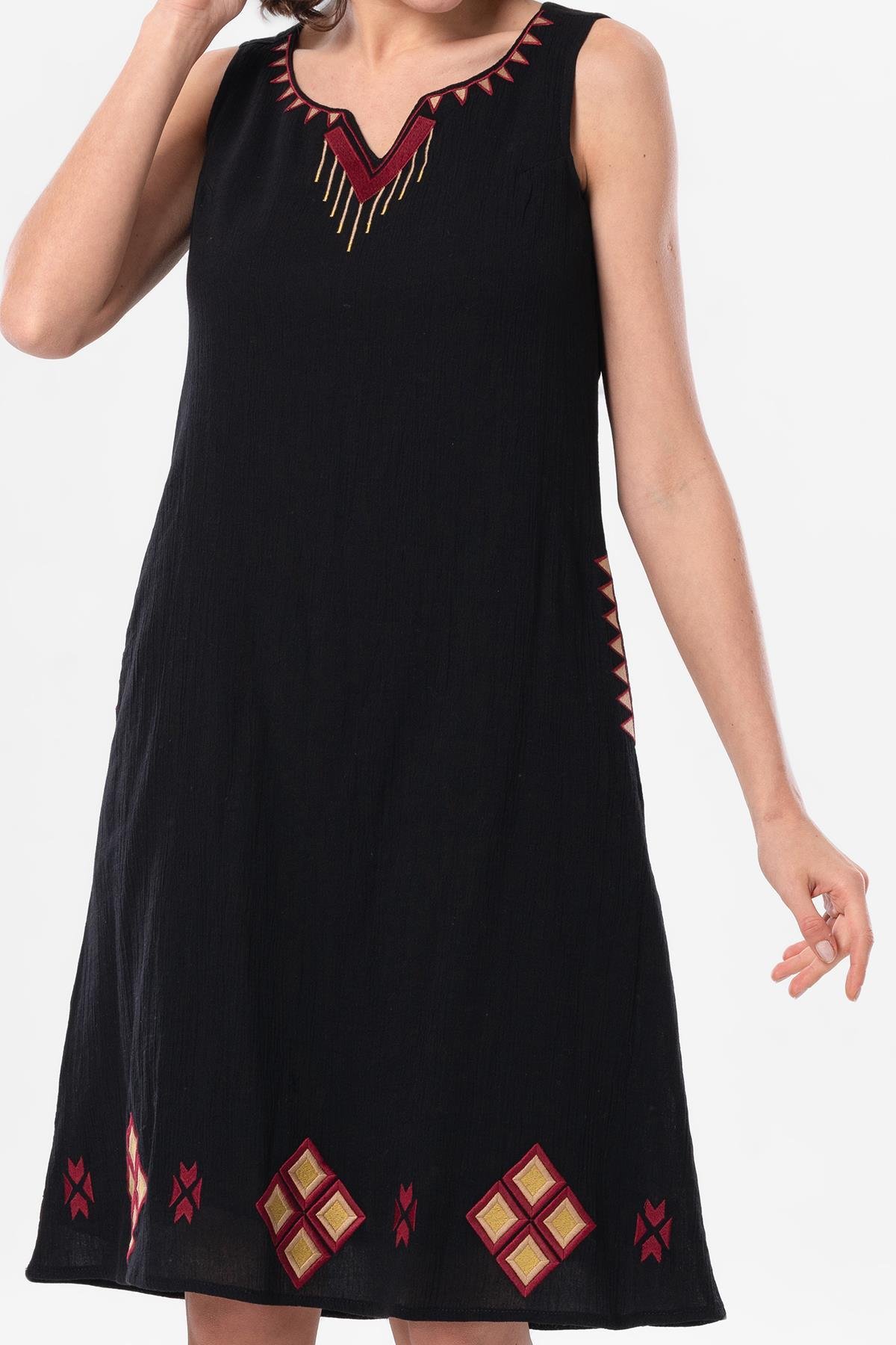 Kolsuz Şile Bezi Lilyum Nakışlı Kısa Yazlık Otantik Elbise Siyah Syh