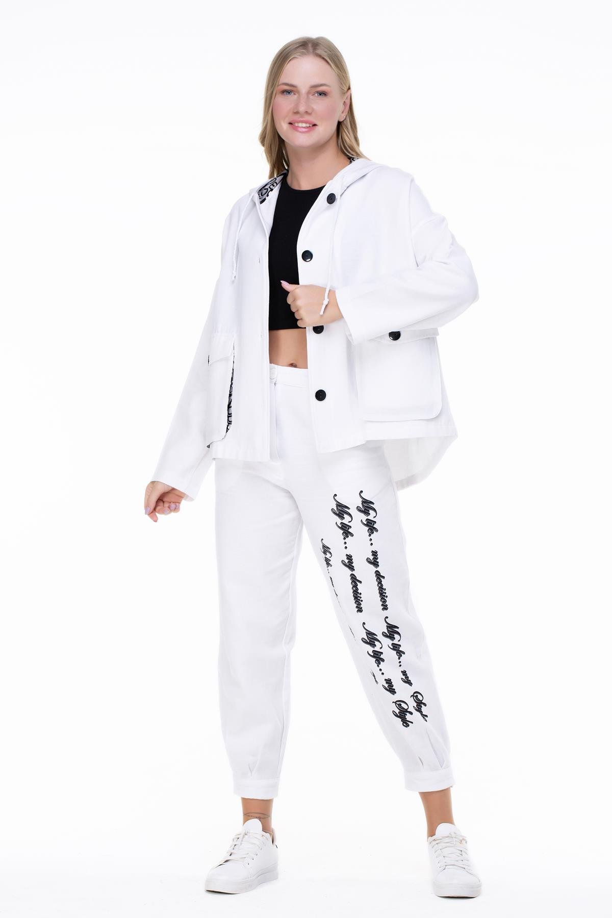 Toptan Gamze Pazen Ceket Beyaz