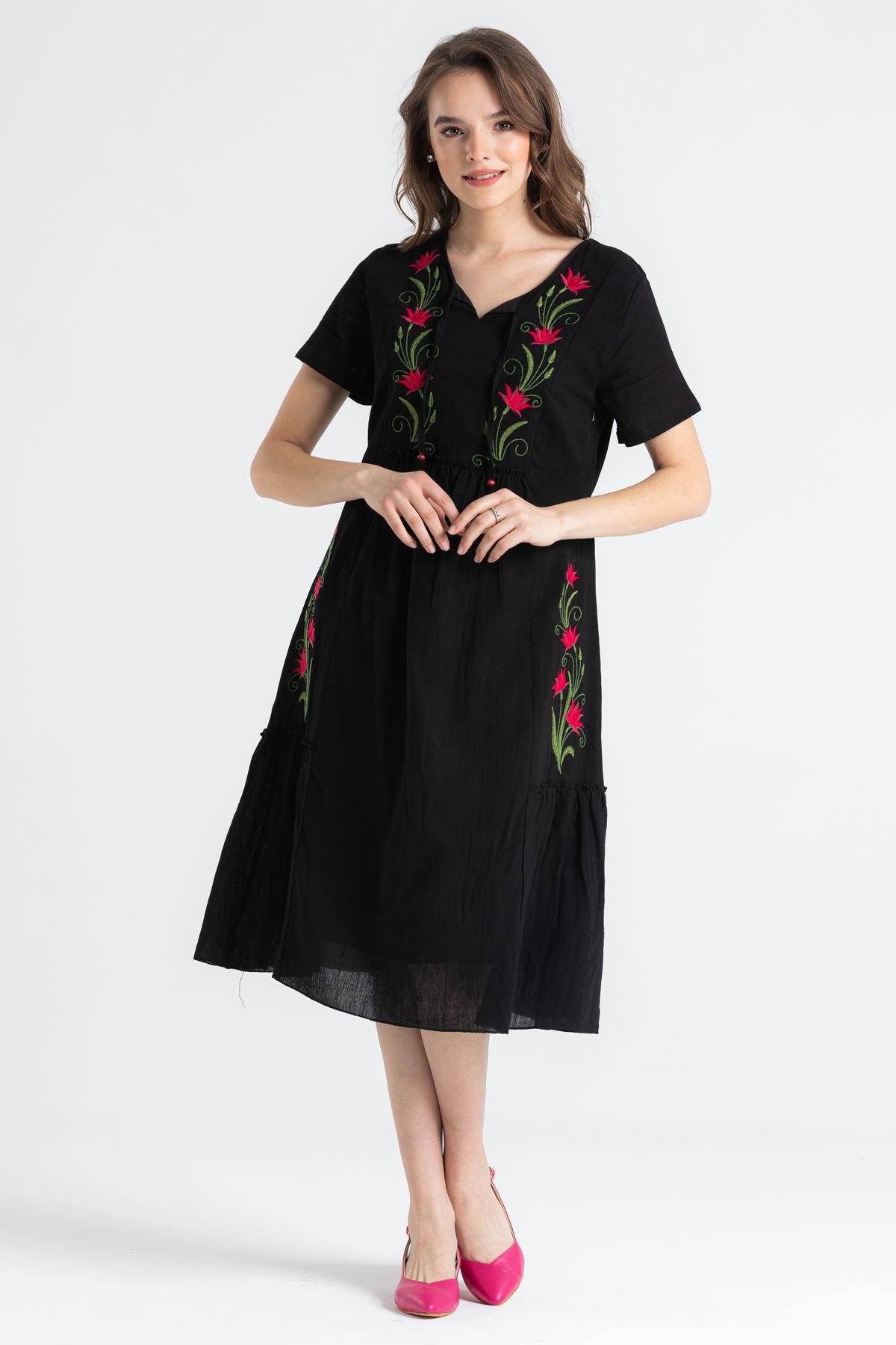 Toptan Kısa Kol Şile Bezi Lalezar Nakışlı Midi Boy Elbise Siyah