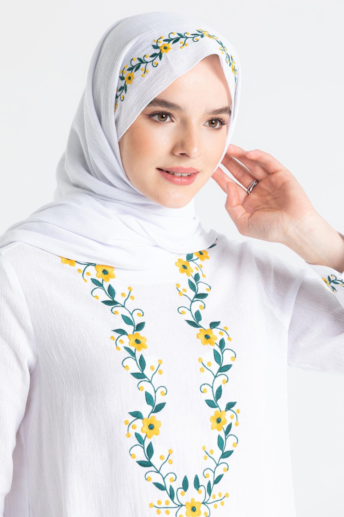 Toptan Şile Bezi Çiğdem Nakışlı Şal Beyaz 