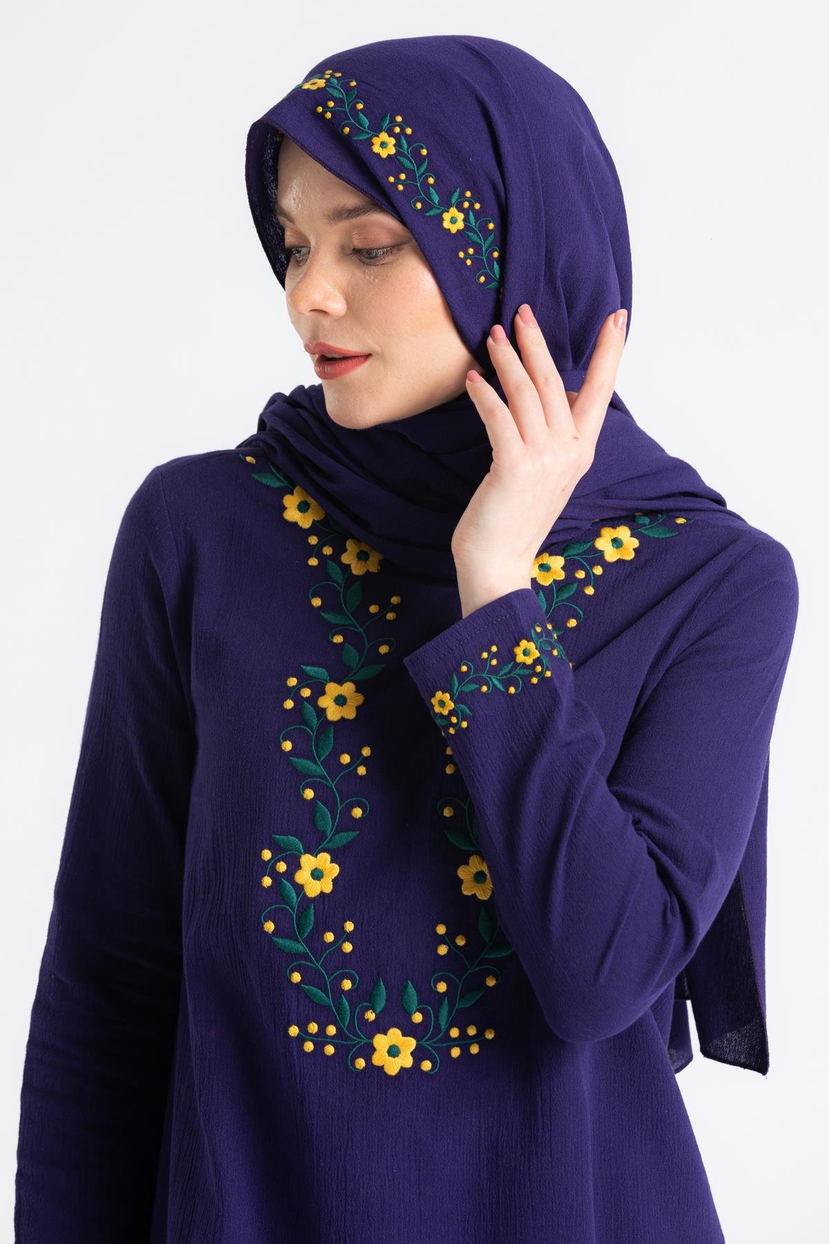 Toptan Şile Bezi Çiğdem Nakışlı Şal Mor 