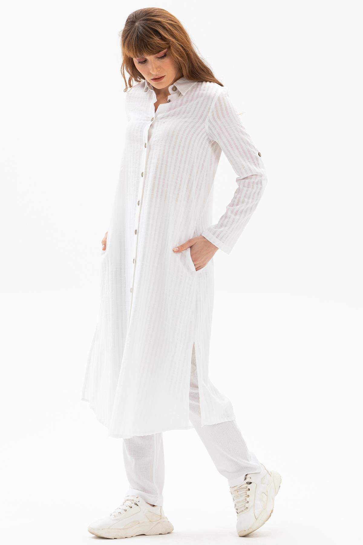 Toptan Yakalı Uzun Gofre Tunik Beyaz