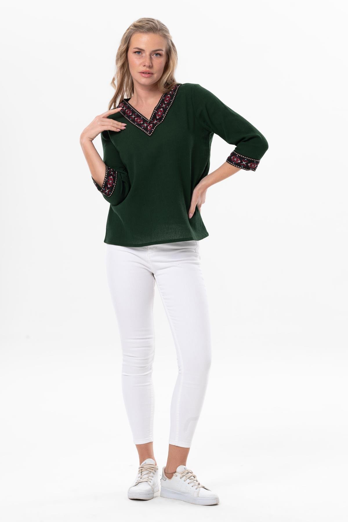 Truvakar Kol V Yaka Nakışlı Talya Şile Bezi Yazlık Bluz Yeşil Ysl