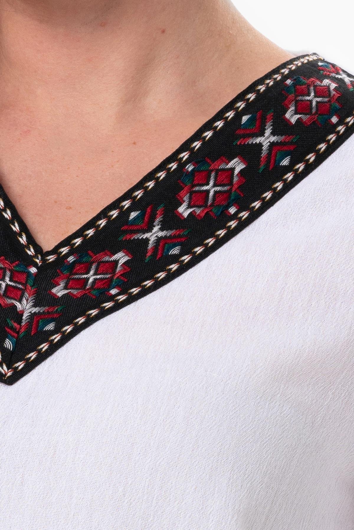 Truvakar Kol V Yaka Nakışlı Talya Şile Bezi Yazlık Bluz Beyaz Byz