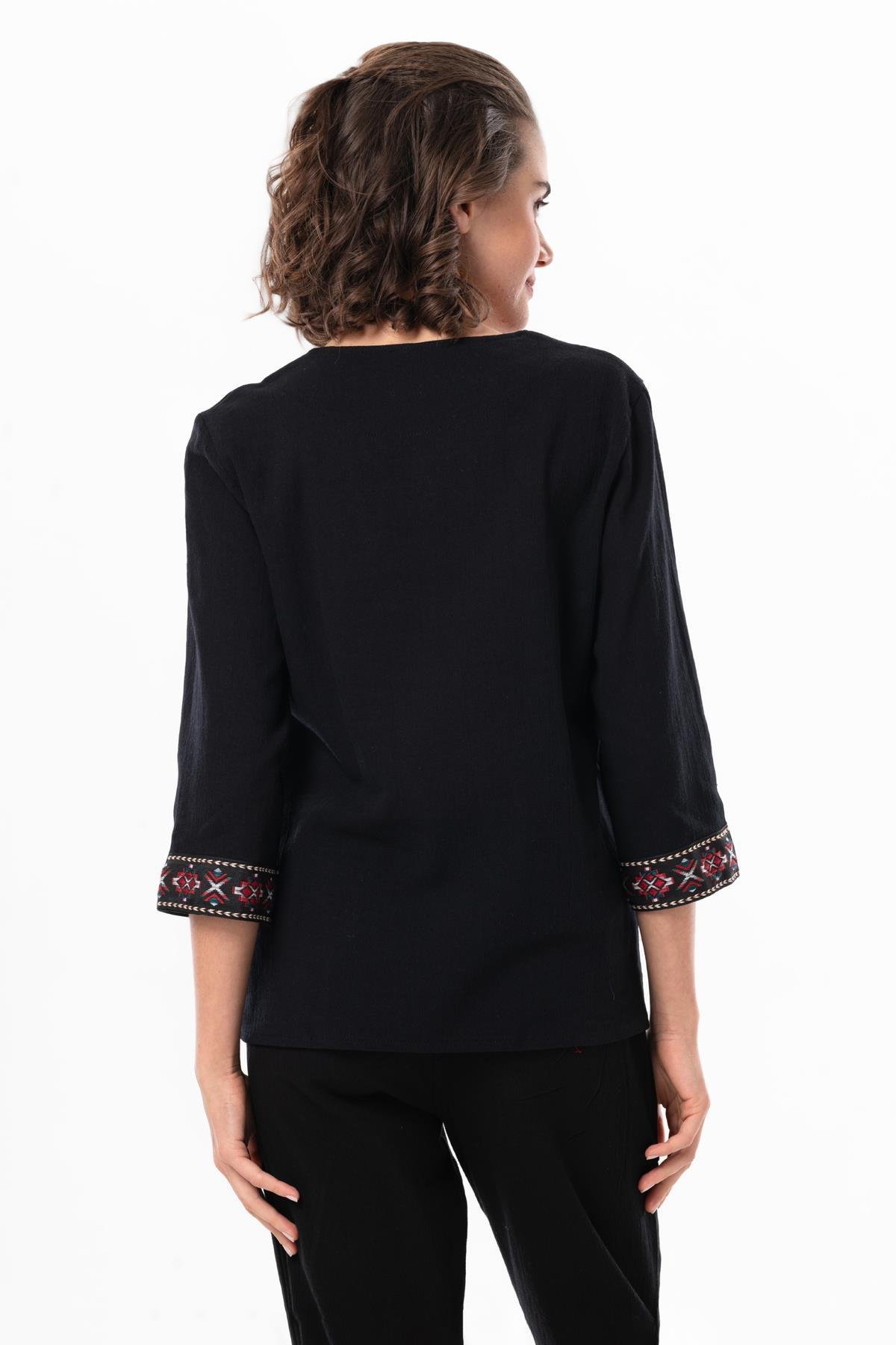 Truvakar Kol V Yaka Nakışlı Talya Şile Bezi Yazlık Bluz Siyah Syh