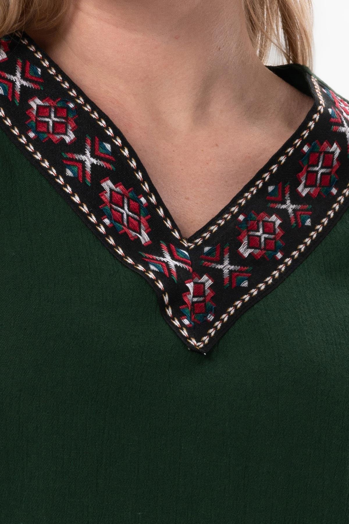 Truvakar Kol V Yaka Nakışlı Talya Şile Bezi Yazlık Bluz Yeşil Ysl