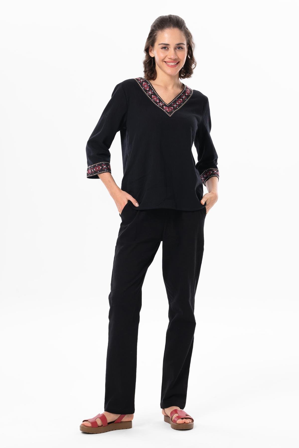 Truvakar Kol V Yaka Nakışlı Talya Şile Bezi Yazlık Bluz Siyah Syh