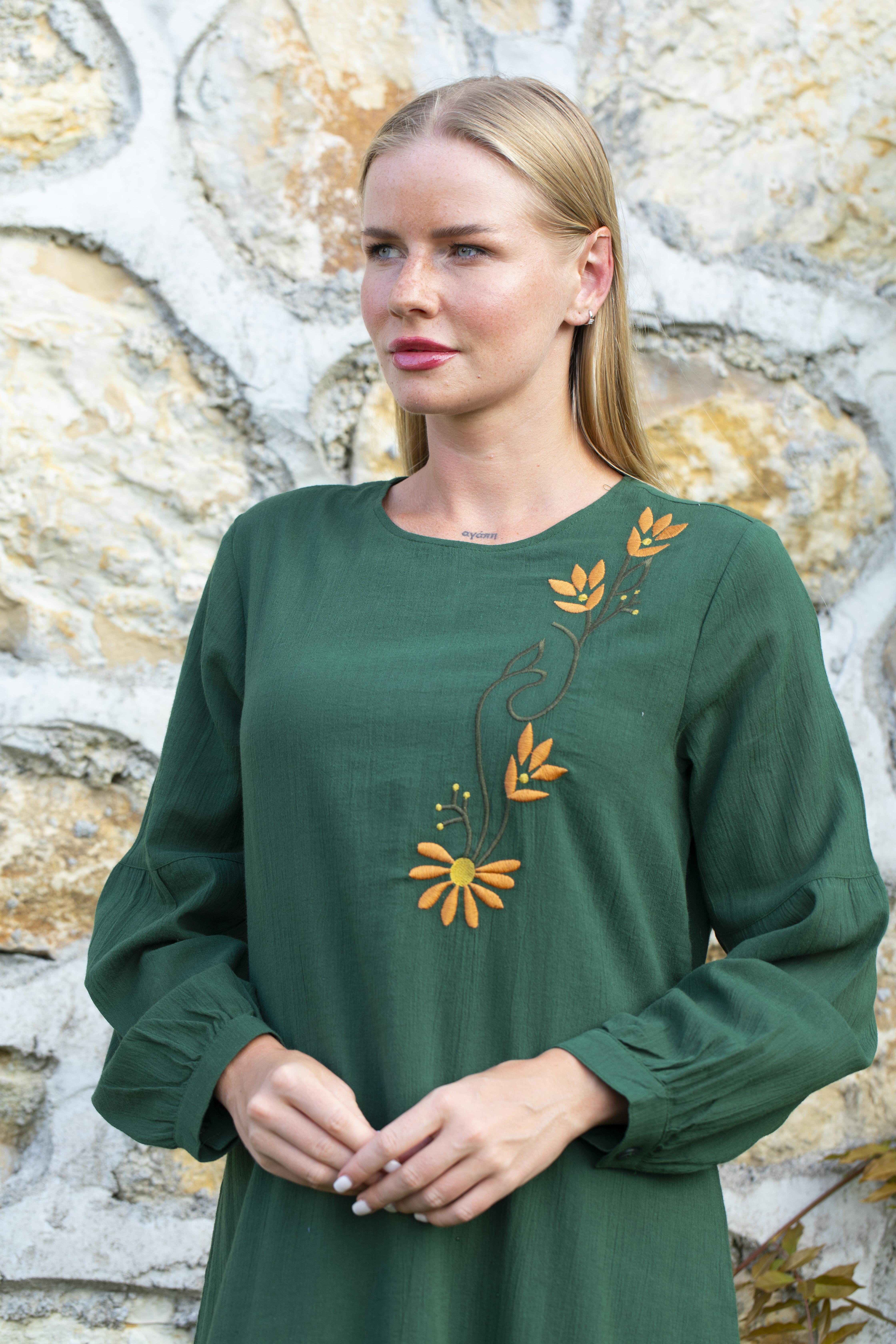 Uzun Kol Şile Bezi Gülşah Bisiklet Yaka Nakışlı Uzun Yazlık Elbise Yeşil Ysl