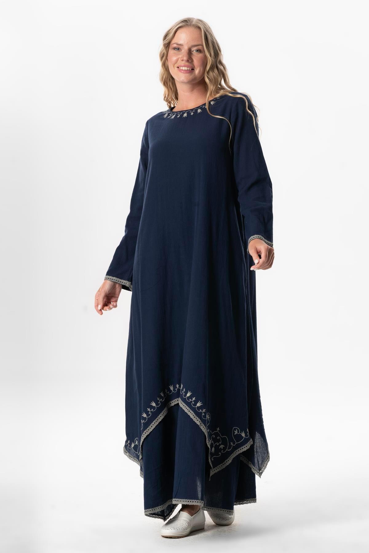 Uzun Kol Şile Bezi Lerzan Oval Yaka Nakışlı Yazlık Elbise Lacivert Lcvt