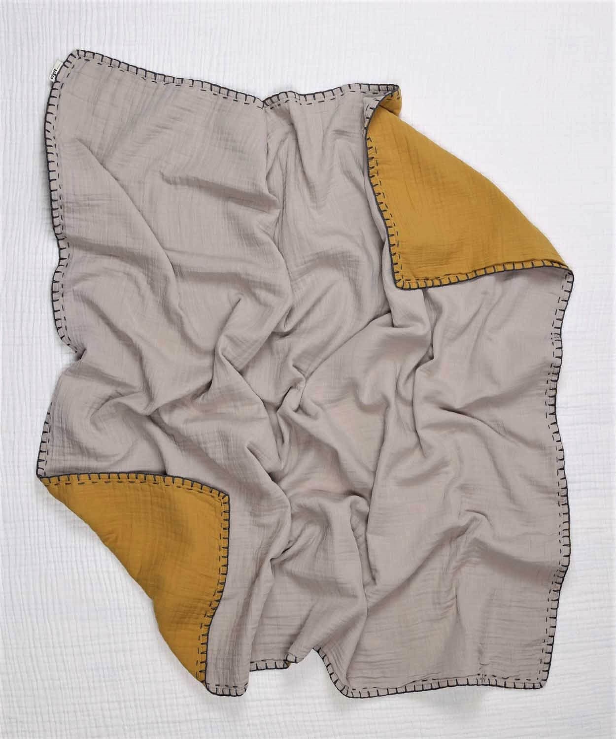 100181-922CigitMüslin Çift Taraflı El İşili Bebek Battaniye (Yıkanmıştır) 100X100 cm Hardal-Vizon
