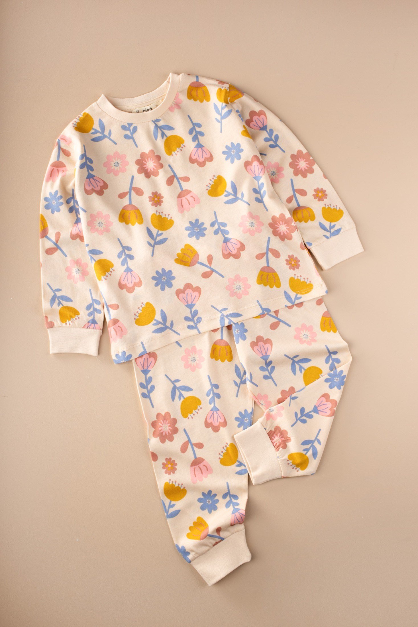 CigitDesenli Pijama Takımı 2-8 Yaş EKRU ÇİÇEK DESEN