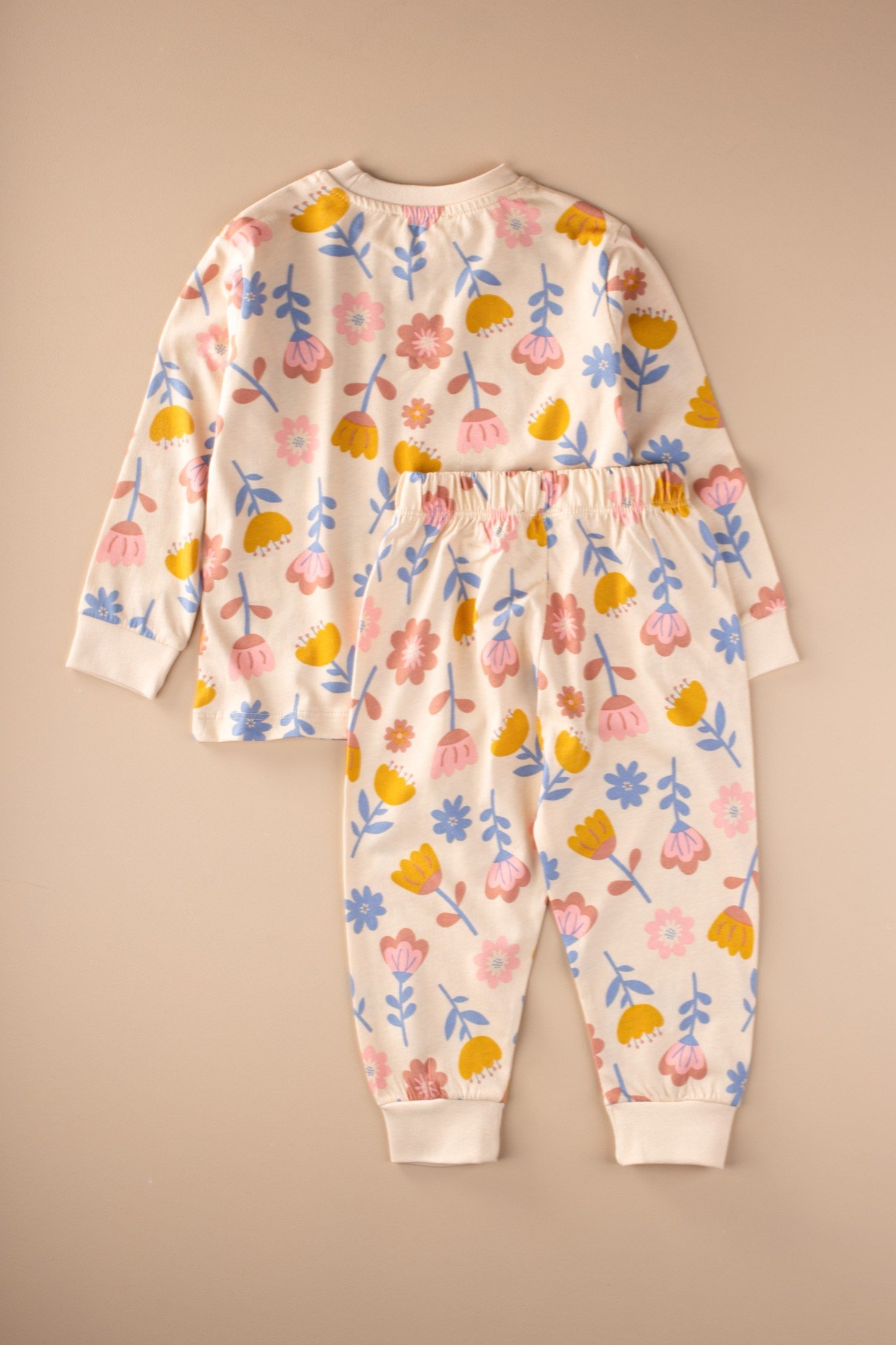 CigitDesenli Pijama Takımı 2-8 Yaş EKRU ÇİÇEK DESEN