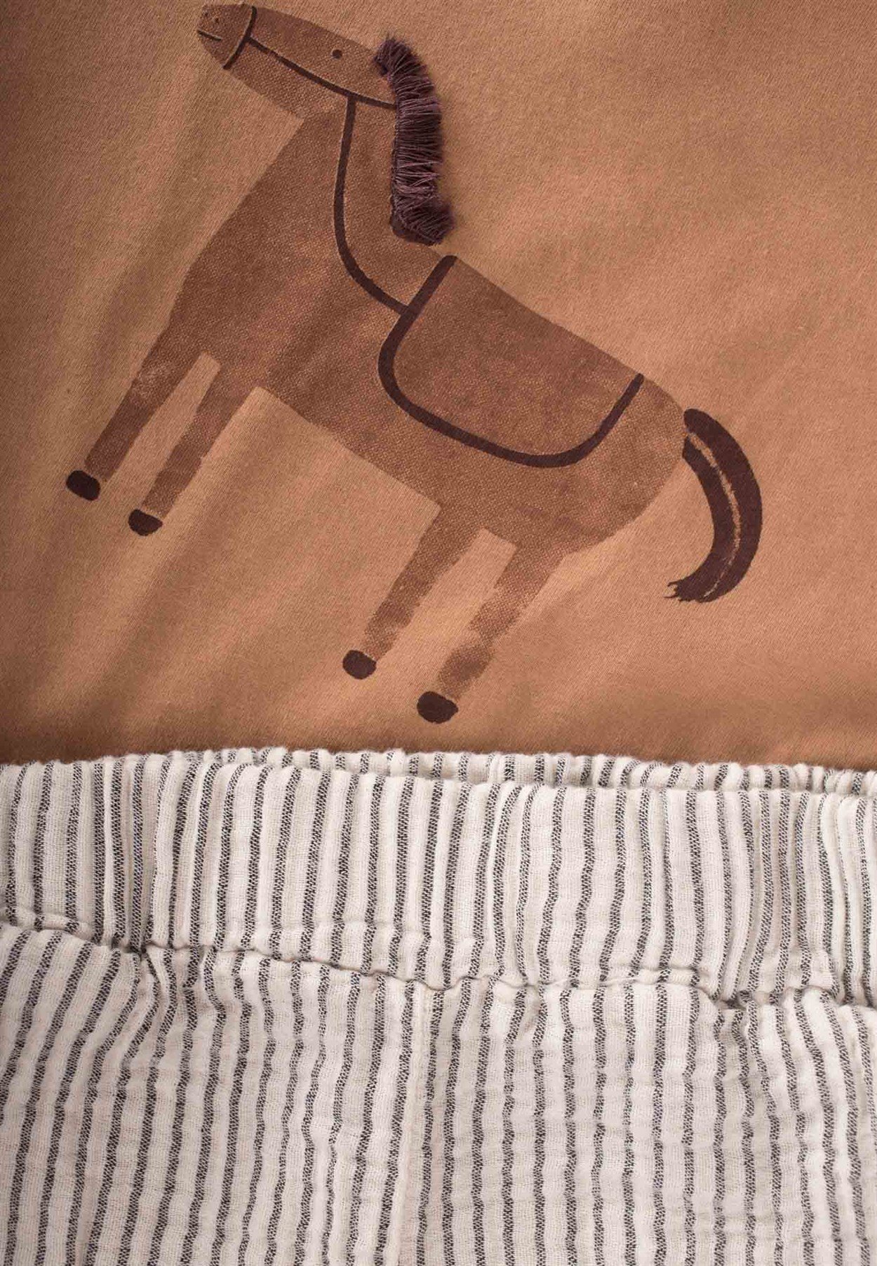 62617 - 5025CigitAt Baskılı Oversize Pantolonlu Takım 2-7 Yaş KAHVE 