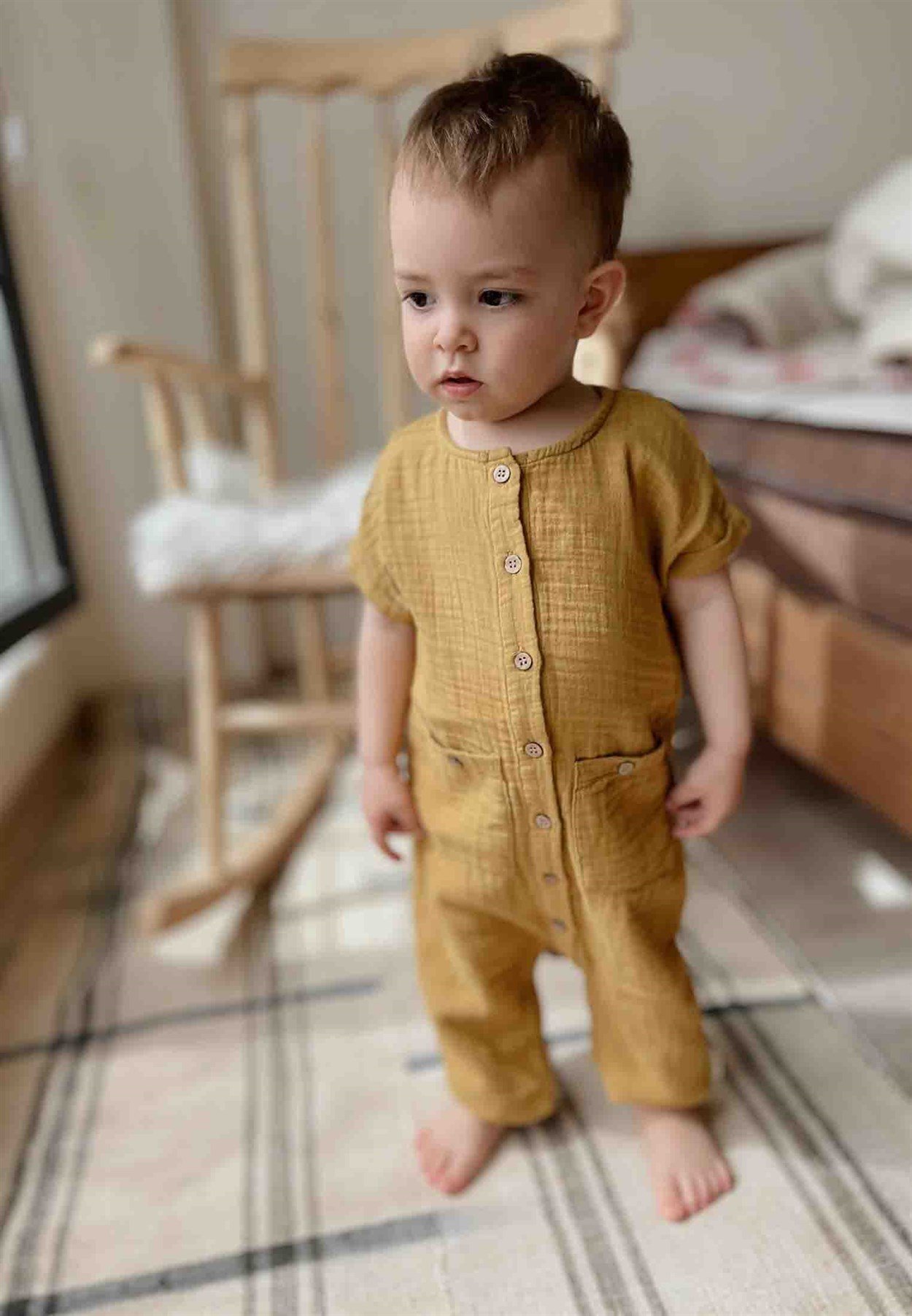 62029 - 5006Büyük Cepli Boydan Patlı Muslin Tulum 0-3 Yaş Hardal Sarı - www.cigit.com.trCigitBüyük Cepli Boydan Patlı Muslin Tulum 0-3 Yaş Hardal Sarı