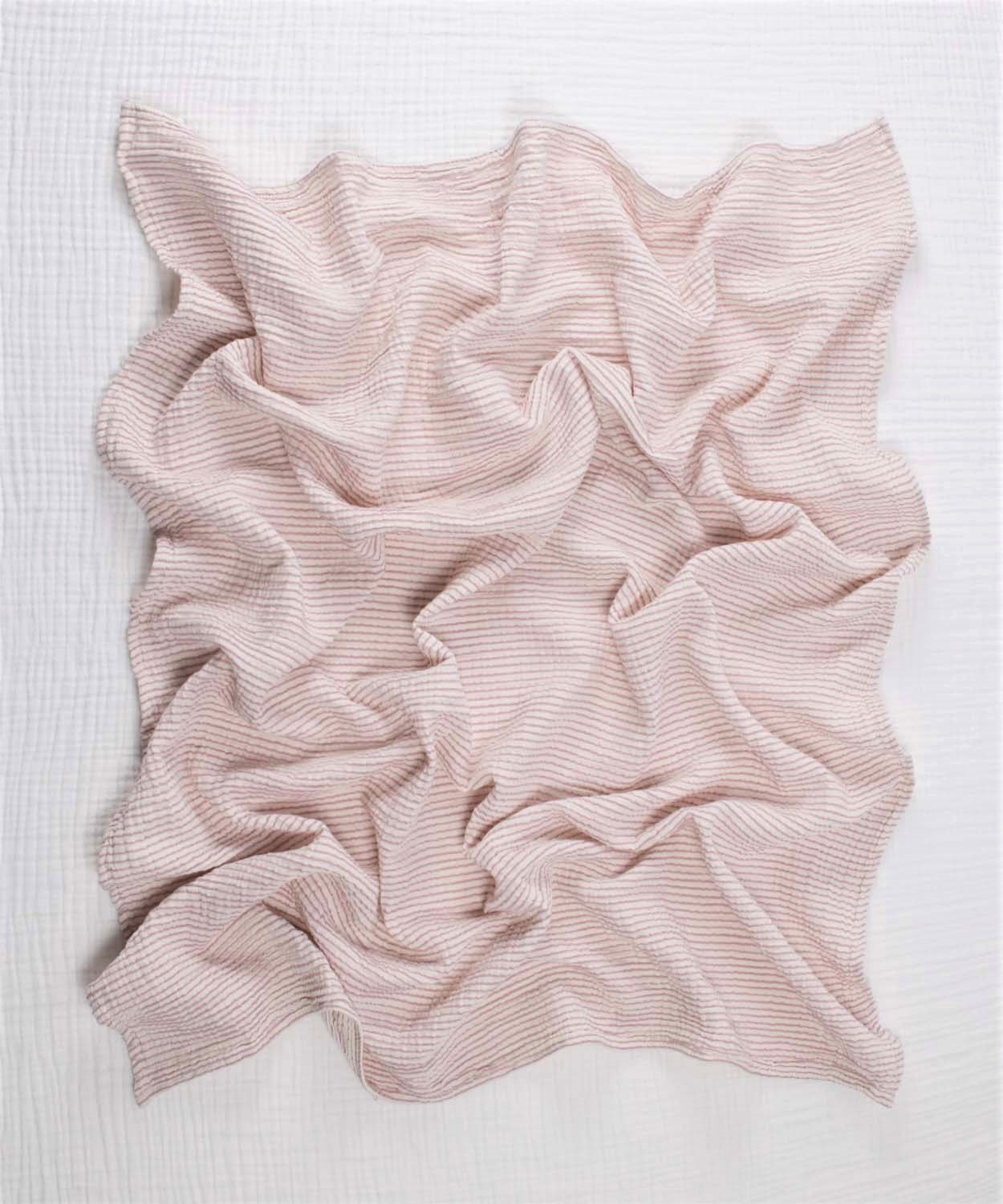100267-319Çizgili Müslin Battaniye 90x100 cm Pembe Çizgili - www.cigit.com.trCigitÇizgili Müslin Battaniye 90x100 cm Pembe Çizgili