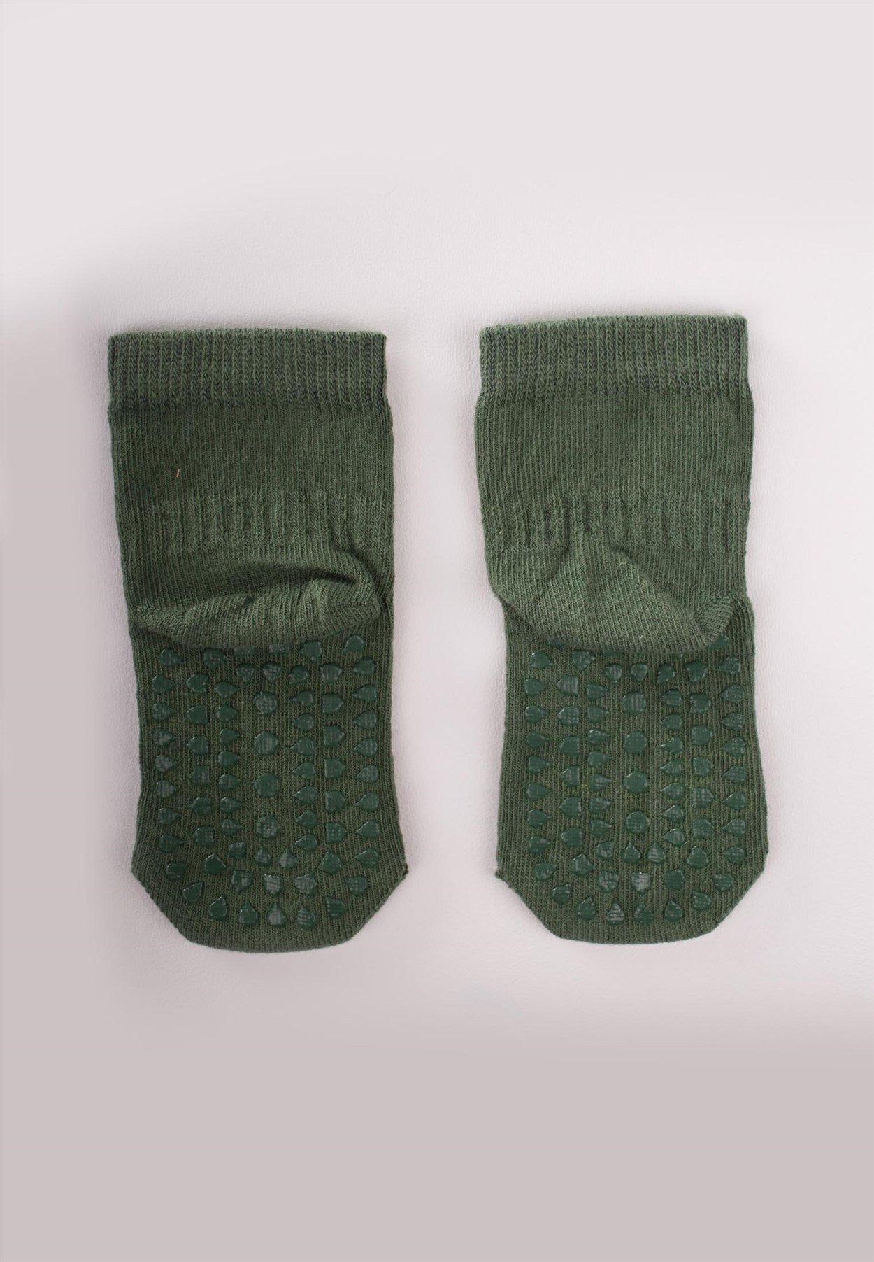 90039 - 5026CigitCrawling And Non-Slip Socks 6-24 Months Khaki Green