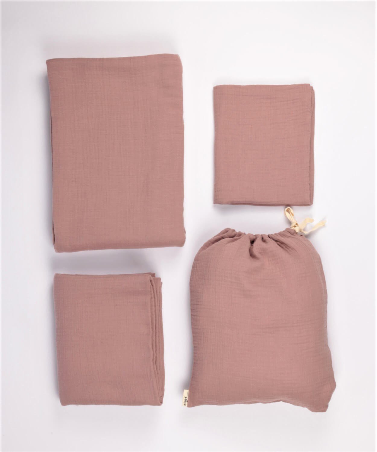 100117-87Keseli Müslin Nevresim Takımı 100X135 cm +/ - 3cm Çarşaf 120X150 Yastık 35X45 cm Gül Kurusu - CigitCigitKeseli Müslin Nevresim Takımı 100X135 cm +/ - 3cm Çarşaf 120X150 Yastık 35X45 cm Gül Kurusu