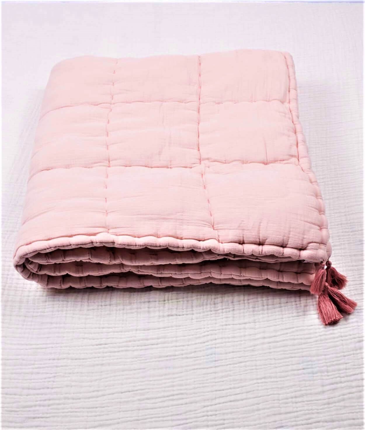 100180-04Müslin Çocuk Oyun Minderi (Yıkanmıştır) 100X100 cm Pudra Pembe - CigitCigitMüslin Çocuk Oyun Minderi (Yıkanmıştır) 100X100 cm Pudra Pembe