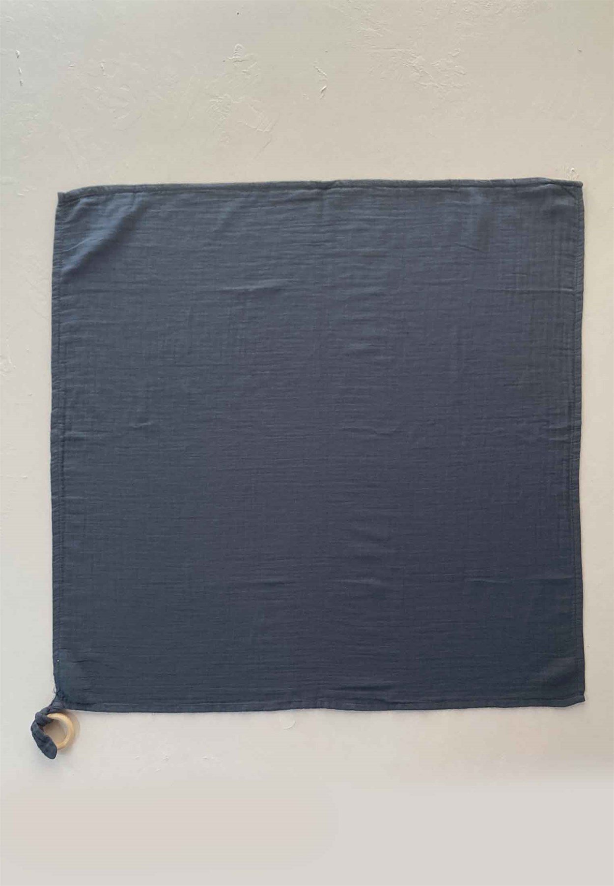 100178 - 15Müslin Halka Kulaklı Örtü (Yıkanmıştır) 70X70 cm Füme - CigitCigitMüslin Halka Kulaklı Örtü (Yıkanmıştır) 70X70 cm Füme