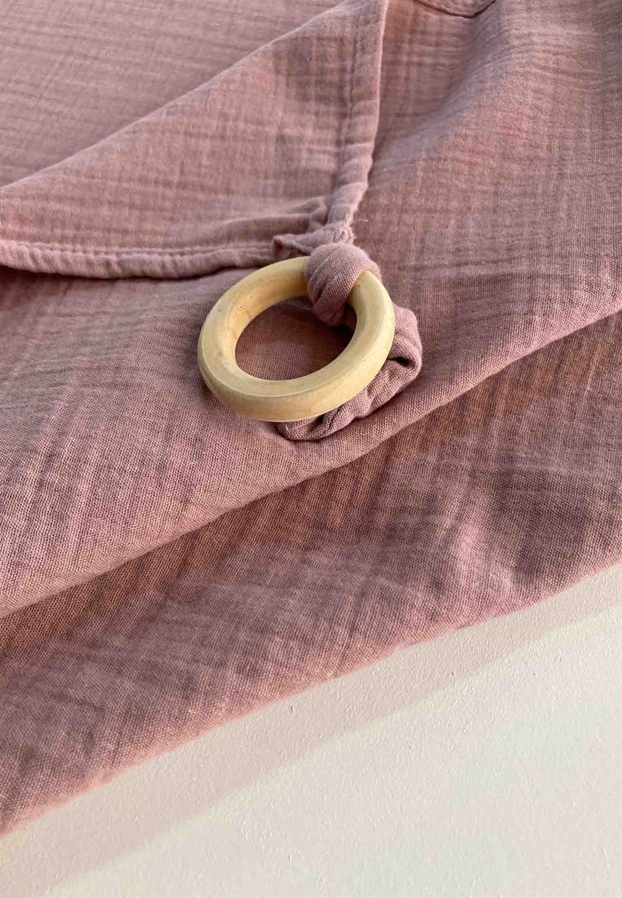 100178 - 329Müslin Halka Kulaklı Örtü (Yıkanmıştır) 70X70 cm Bakır - CigitCigitMüslin Halka Kulaklı Örtü (Yıkanmıştır) 70X70 cm Bakır
