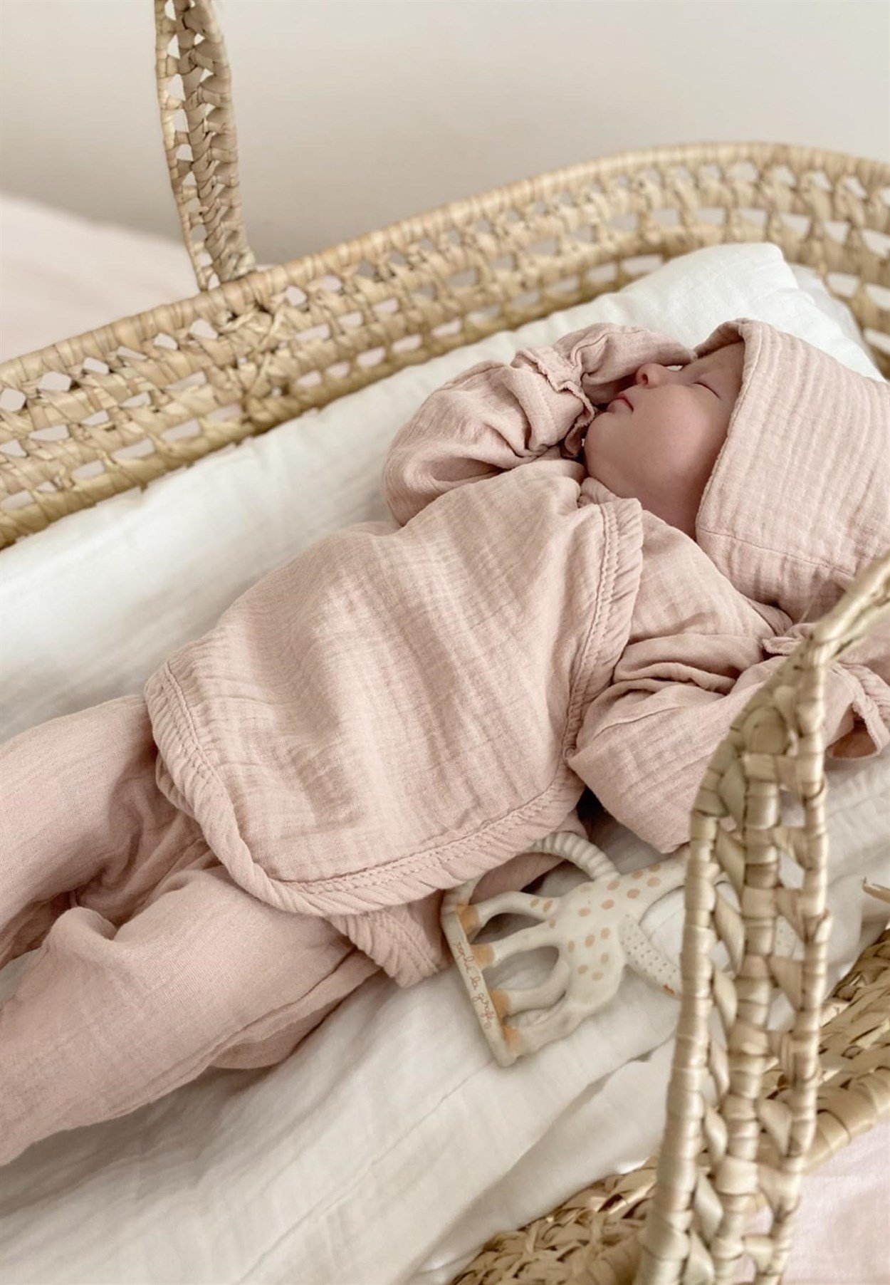 70509 - 5002CigitOrganic Newborn Baby Set 0-3 Month Powder Pink