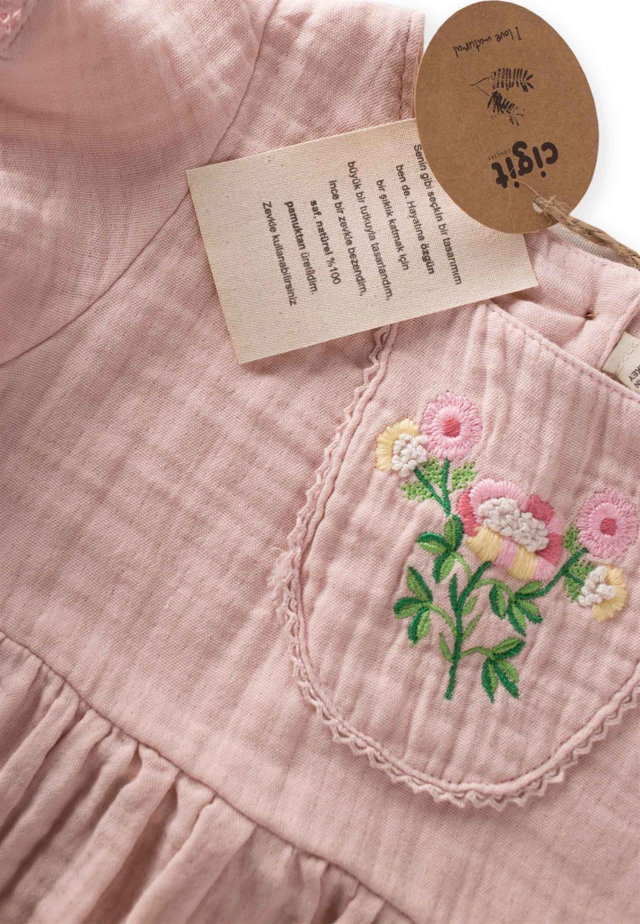62577 - 5002Robası Nakışlı Dantel Detaylı Bohem Müslin Elbise 2-8 Yaş PUDRA PEMBE  - CigitCigitRobası Nakışlı Dantel Detaylı Bohem Müslin Elbise 2-8 Yaş PUDRA PEMBE 
