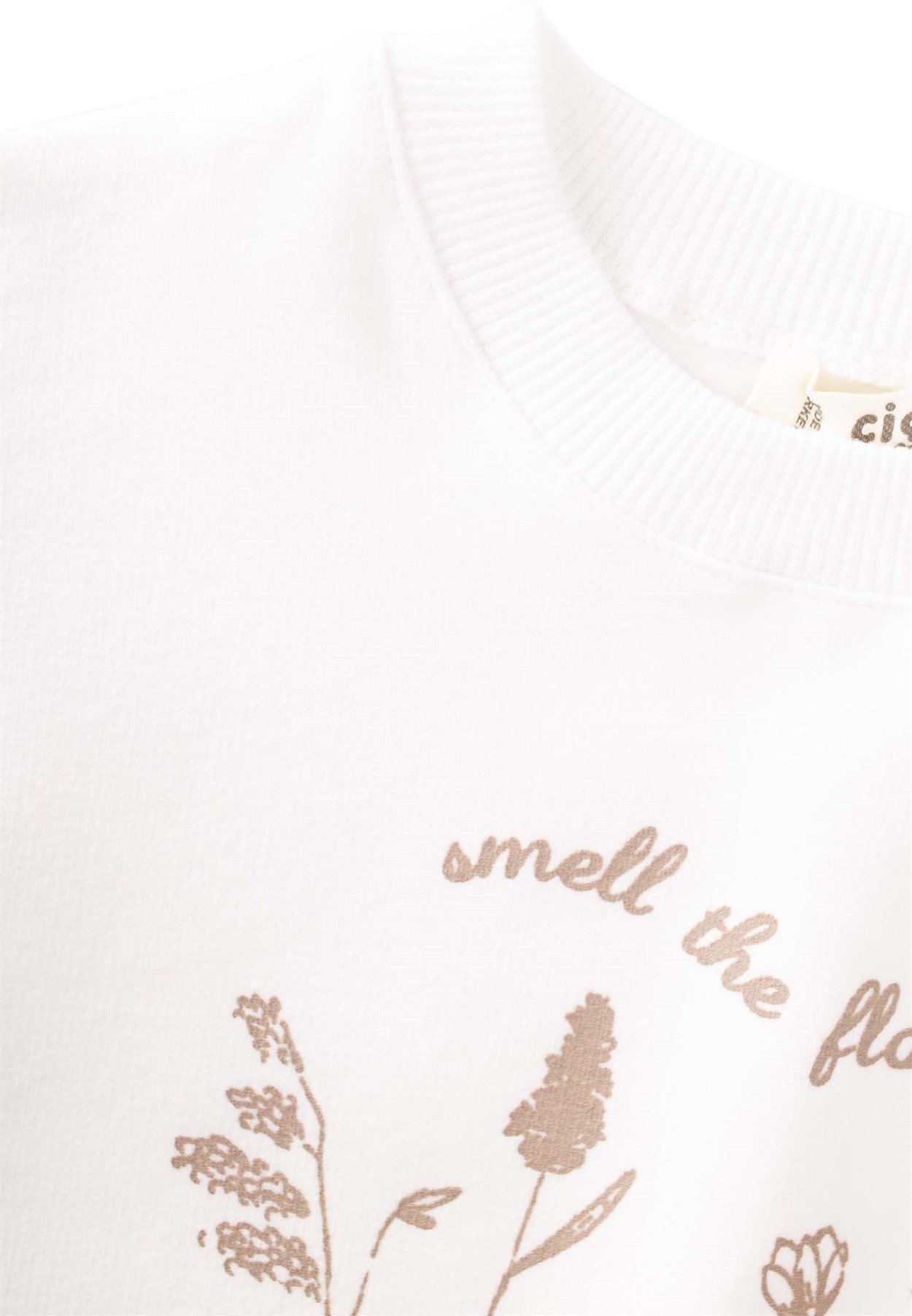 80997 - 5001Smell The Flowers Baskılı Sweatshirt 2-8 Yaş Ekru - Fırsat ÜrünüCigitSmell The Flowers Baskılı Sweatshirt 2-8 Yaş Ekru