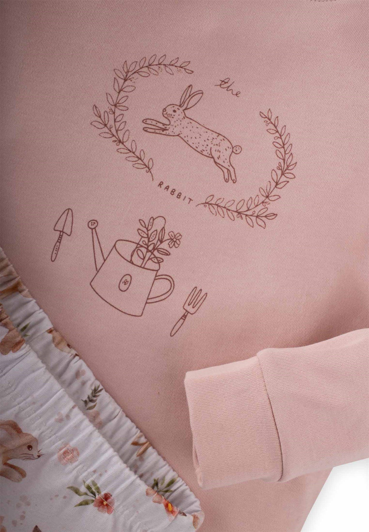 50256 - 5002Tavşan Baskılı Pijama Takımı 3-8 Yaş Pudra Pembe - Fırsat ÜrünüCigitTavşan Baskılı Pijama Takımı 3-8 Yaş Pudra Pembe