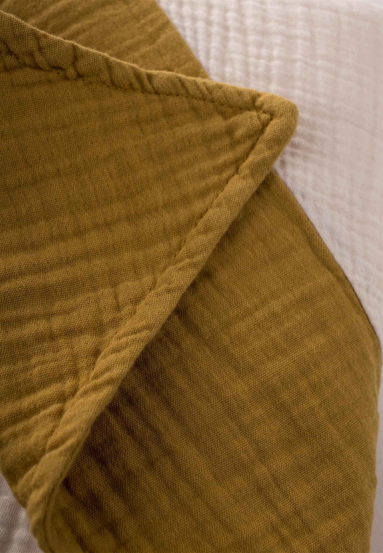 CigitÜçgen Köşeli Dört Kat Battaniye 85X90 Cm Hardal