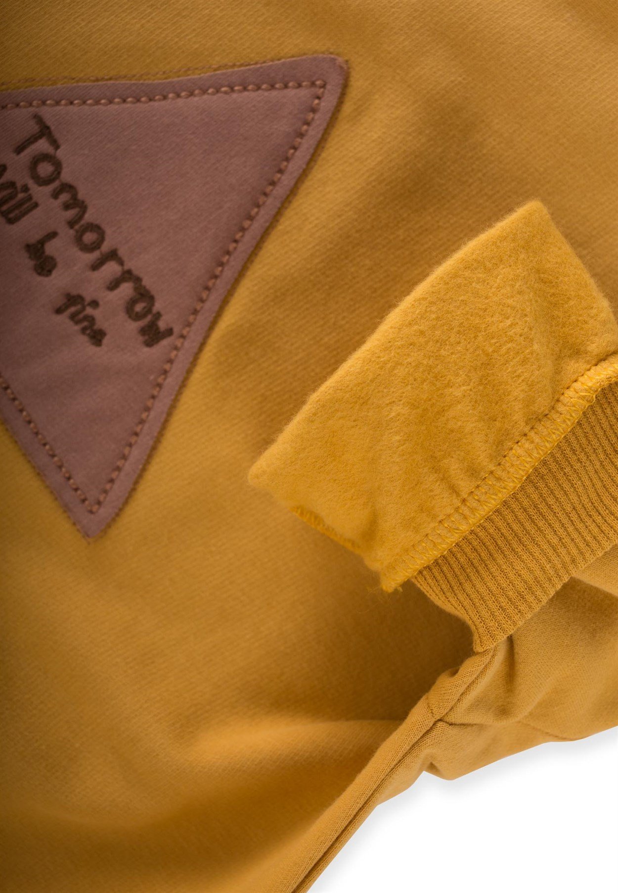 81029 - 5006Yeni Sezon - Üçgen Aplikeli Sweatshirt 2-7 Yaş Hardal SarıCigitÜçgen Aplikeli Sweatshirt 2-7 Yaş Hardal Sarı