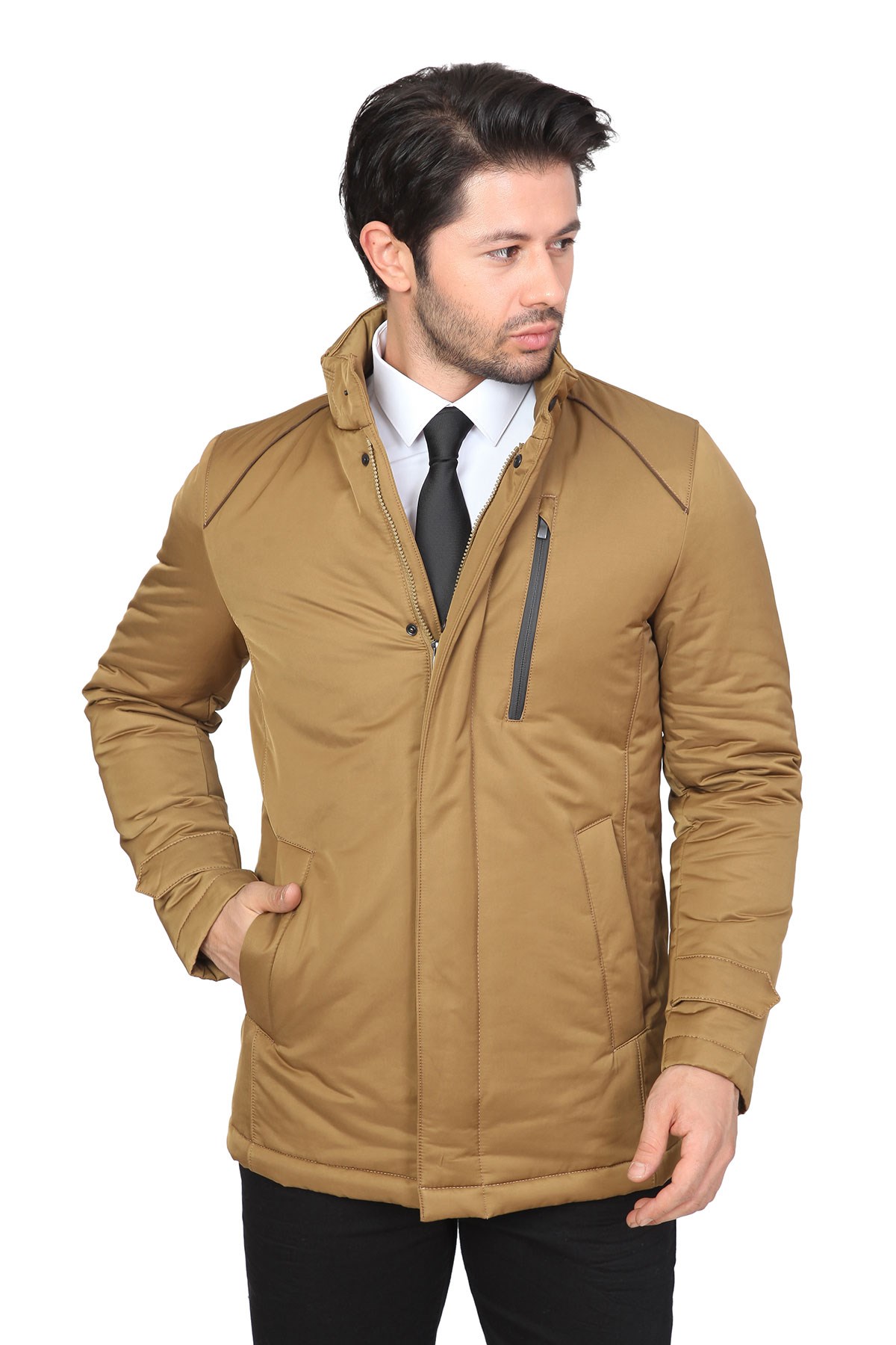 White Stone2019-K  CAPSUL-MOORER KABAN    CAPSUL CAMEL