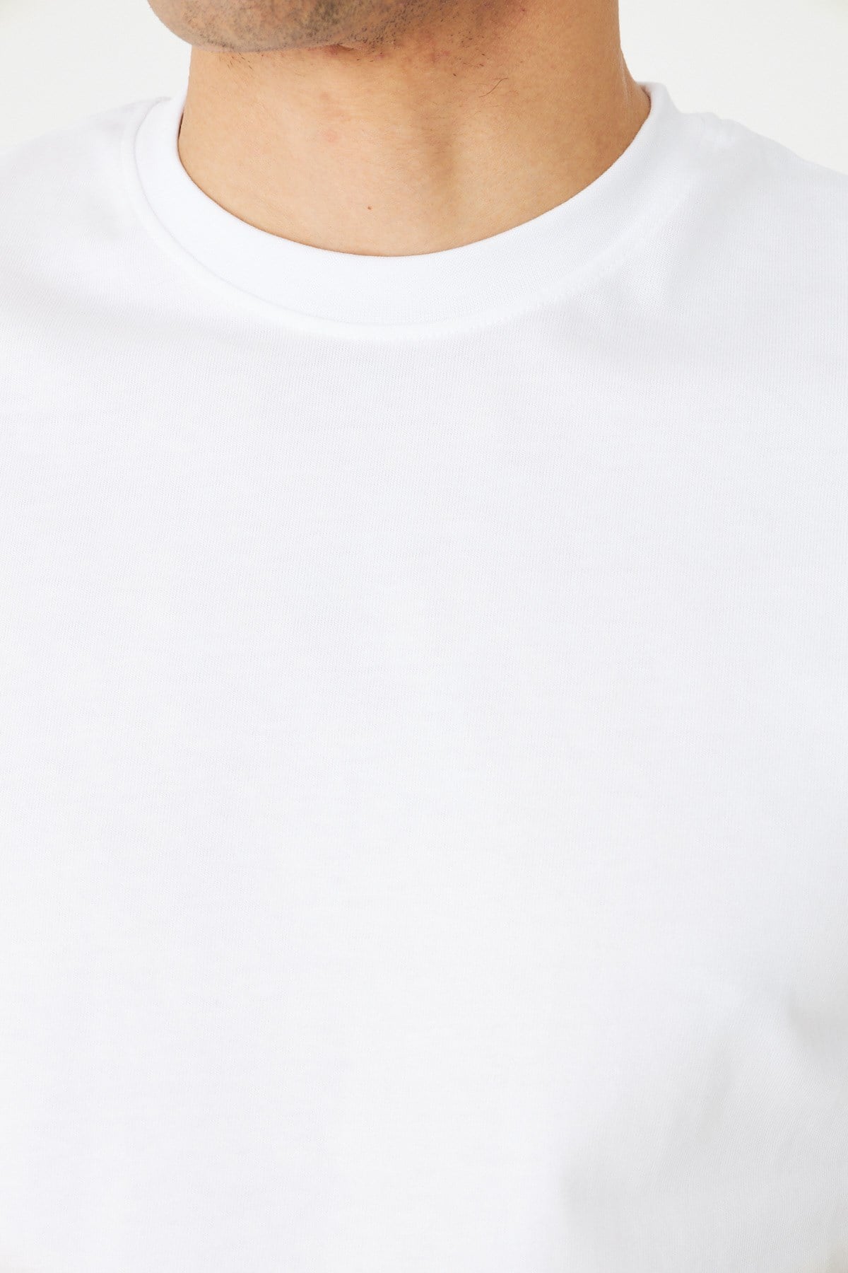 White StoneBeyaz Basic Bisiklet Yaka Erkek T-Shirt