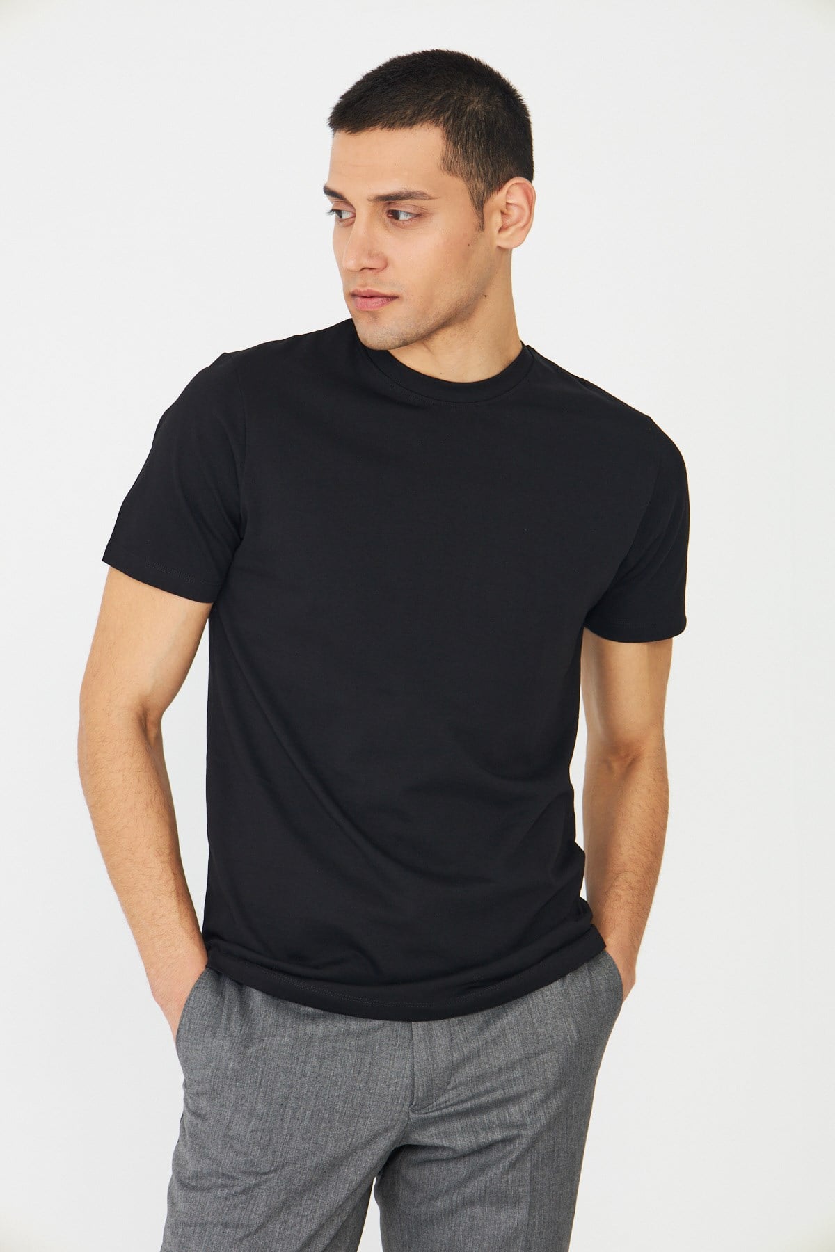 White StoneSiyah Basic Bisiklet Yaka Erkek T-Shirt