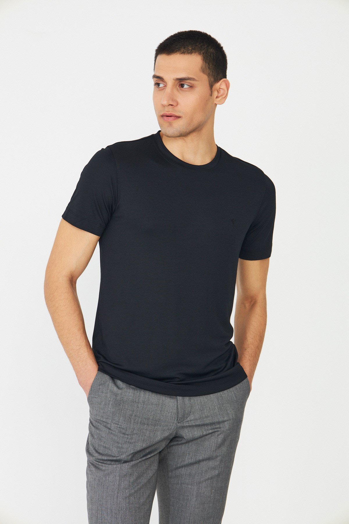 White StoneSiyah Bisiklet Yaka Basic T-shirt