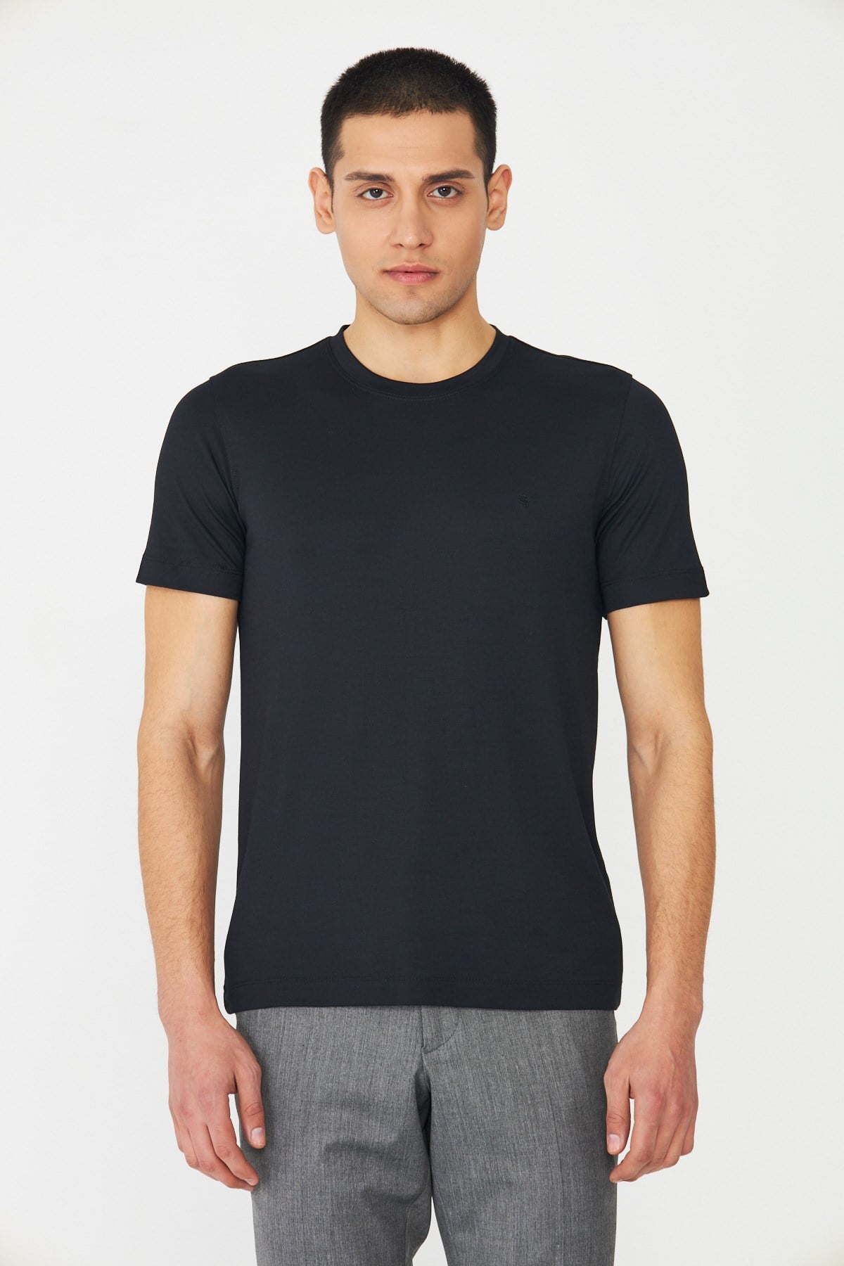 White StoneSiyah Bisiklet Yaka Basic T-shirt