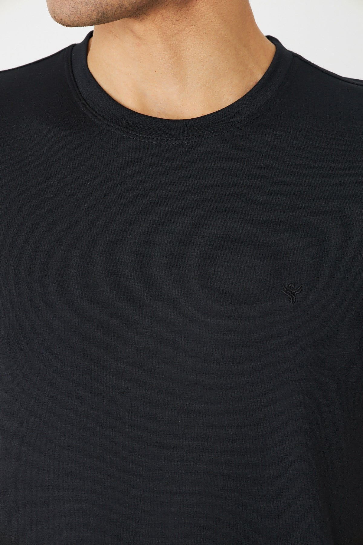 White StoneSiyah Bisiklet Yaka Basic T-shirt