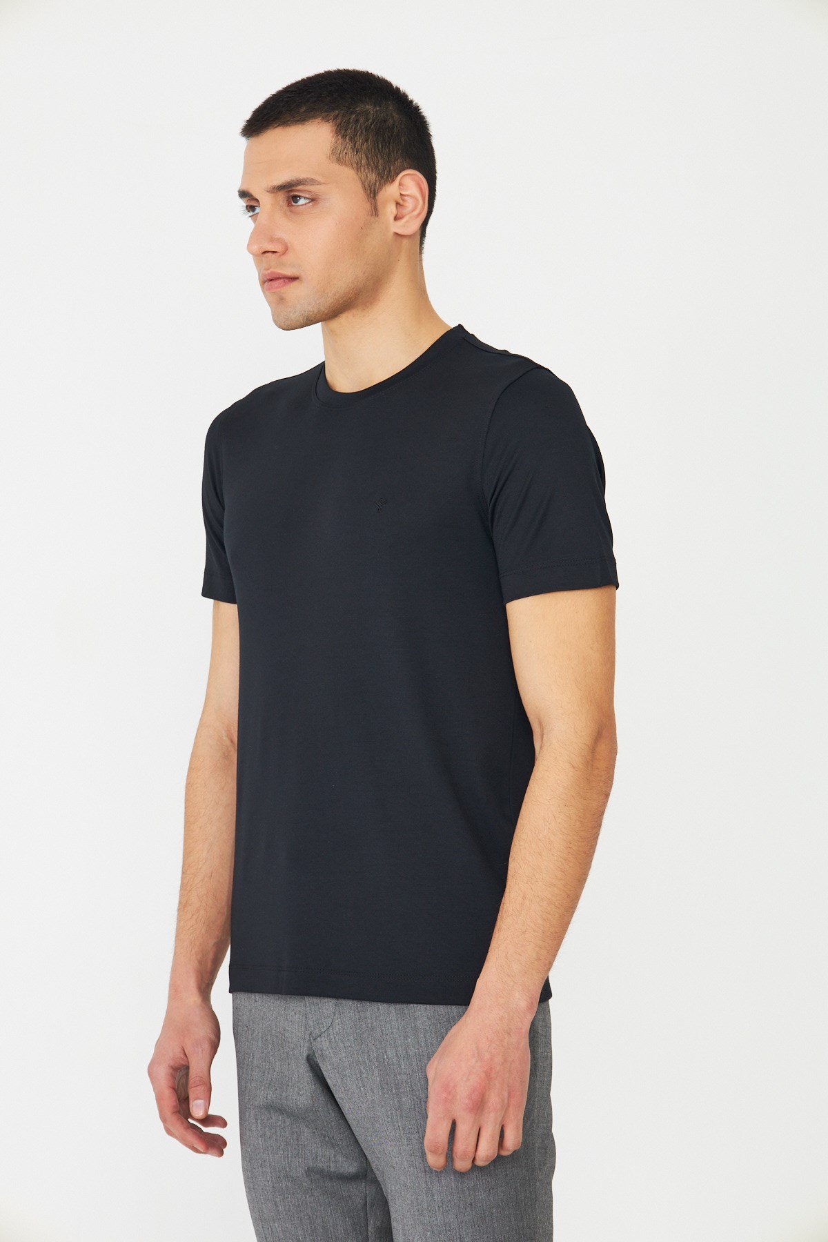 White StoneSiyah Bisiklet Yaka Basic T-shirt