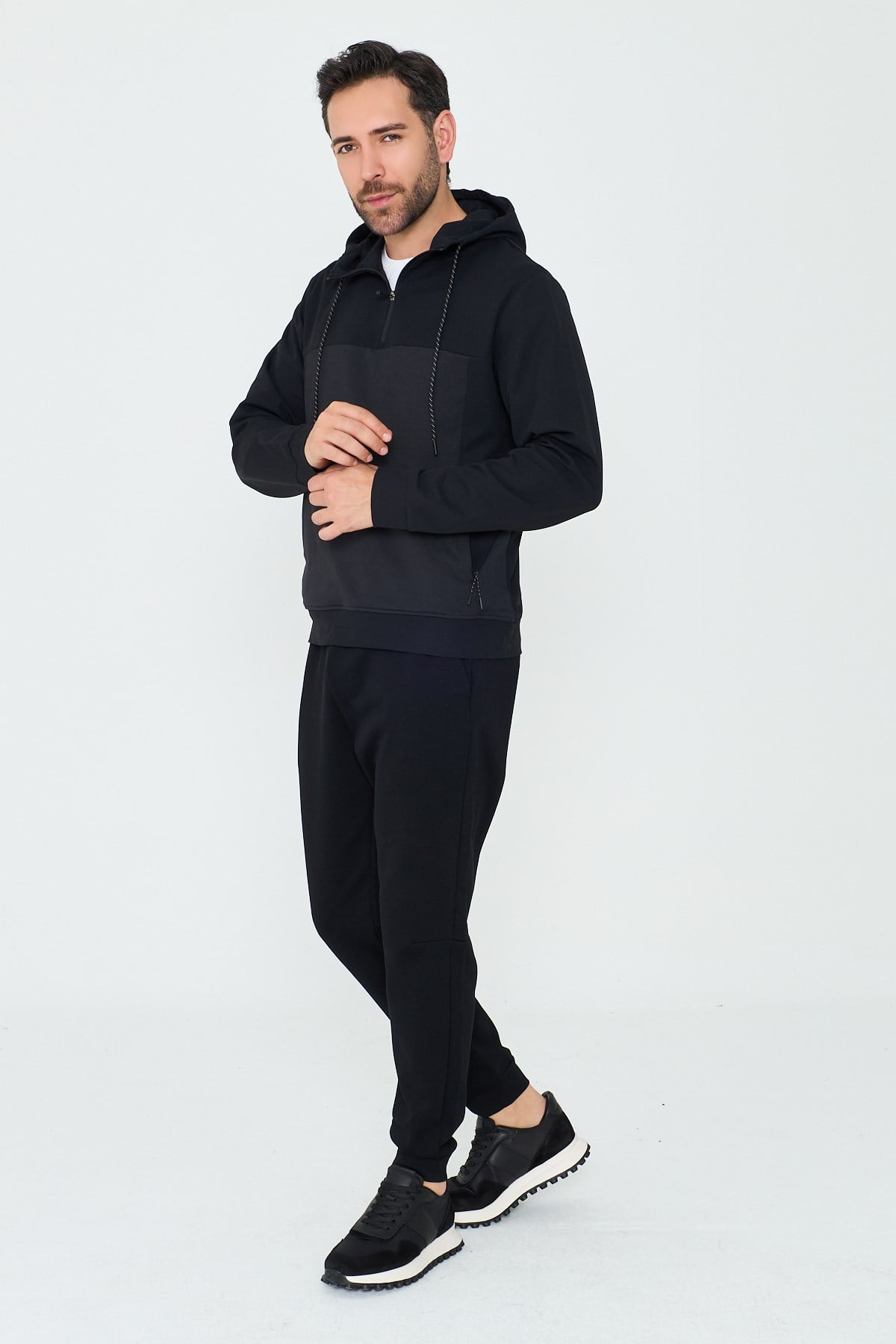 White StoneSiyah Kapüşonlu Yarım Fermuarlı Yandan Cepli Erkek Sweatshirt