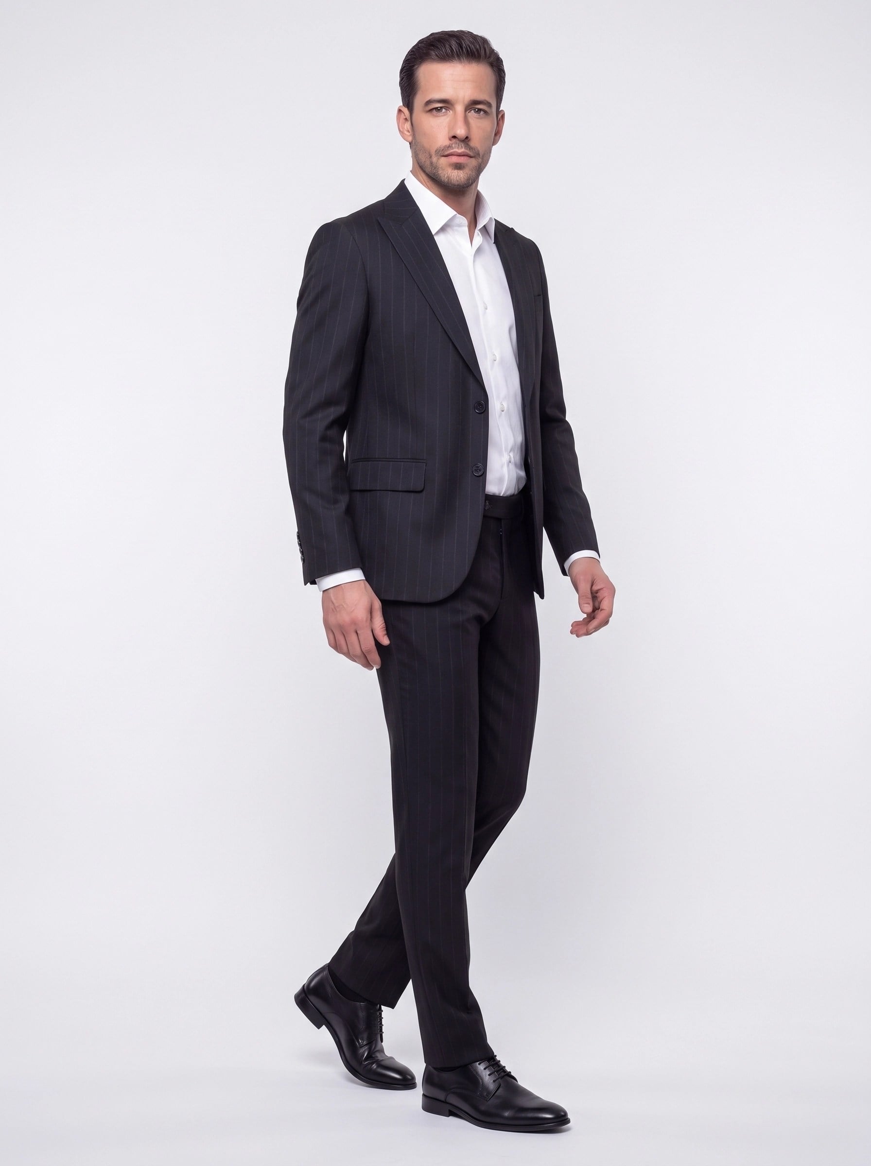 White StoneSiyah Sivri Yaka Regular Fit 6 Drop Çizgili Takım Elbise