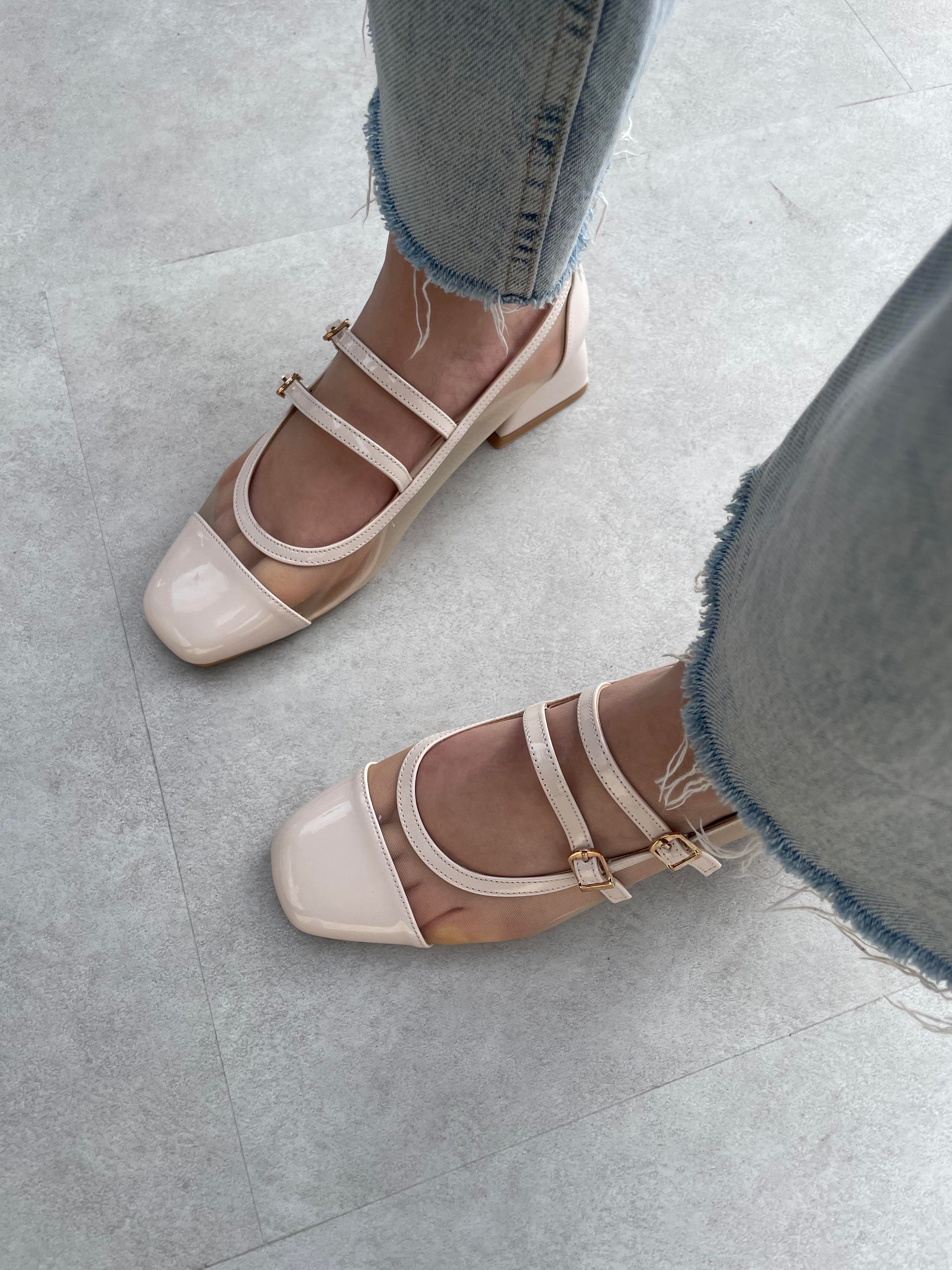 Clara Tül Detaylı Bej Rugan Babet