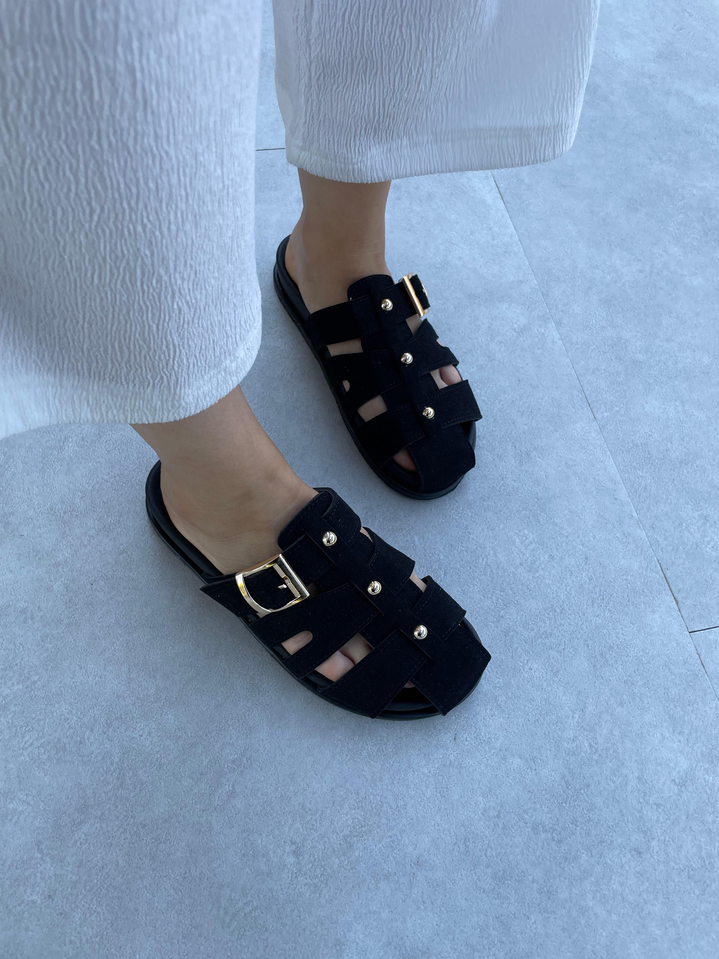 Pia Siyah Süet Boncuk Detaylı Terlik