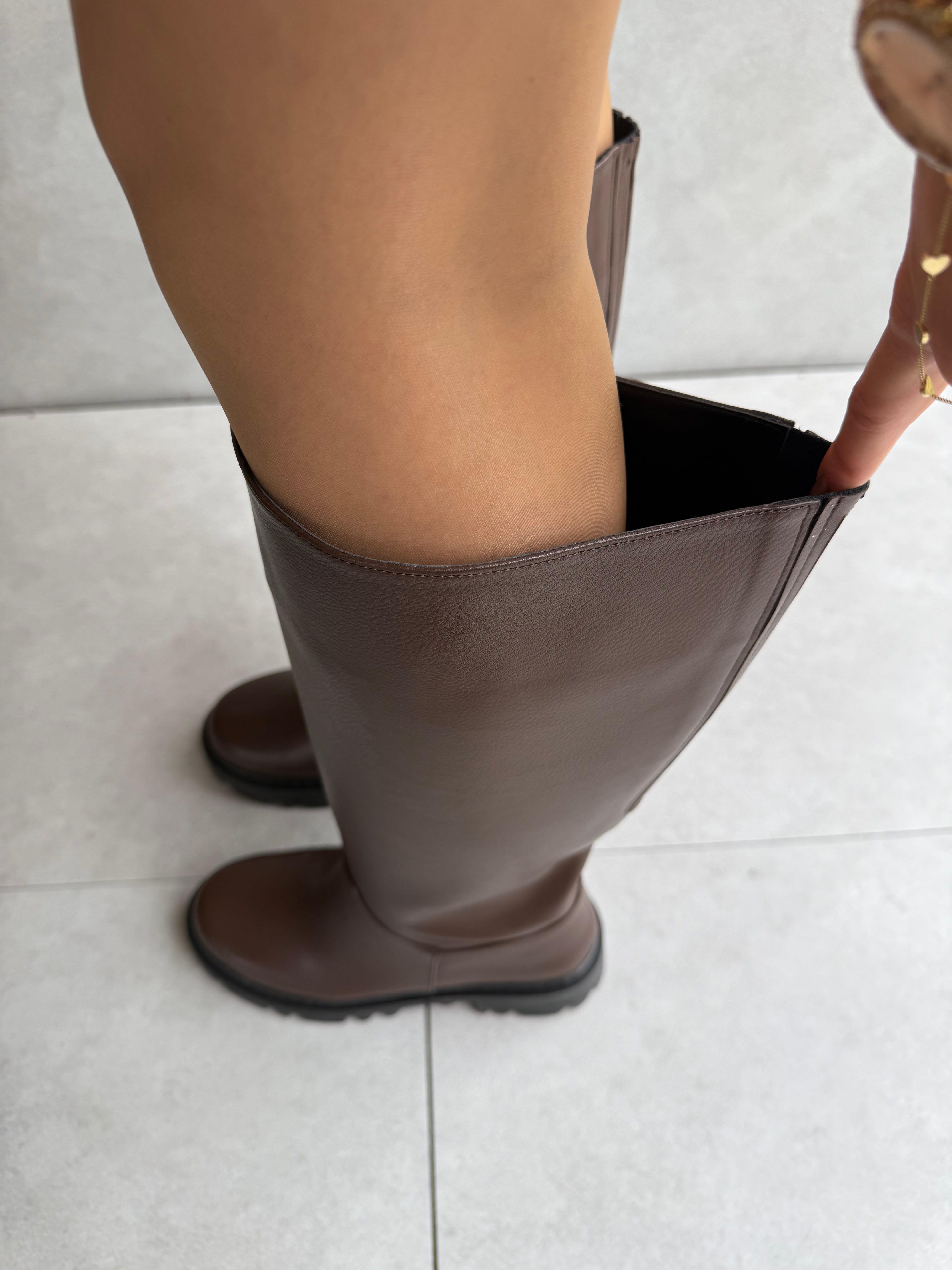 Seti Acı Kahve Gizli Lastik Detaylı Fermuarlı Çizme