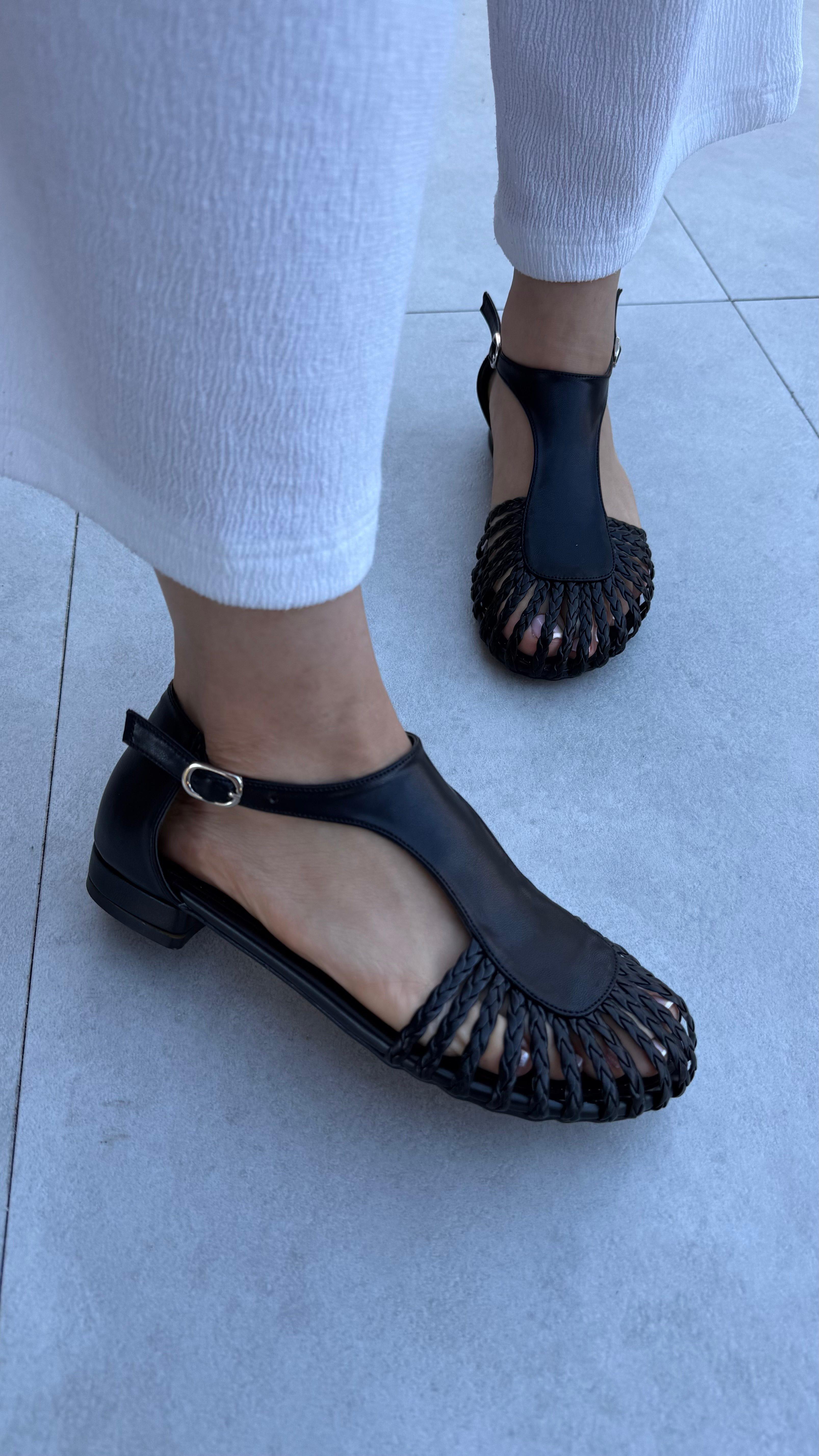 VENO SİYAH SANDALET
